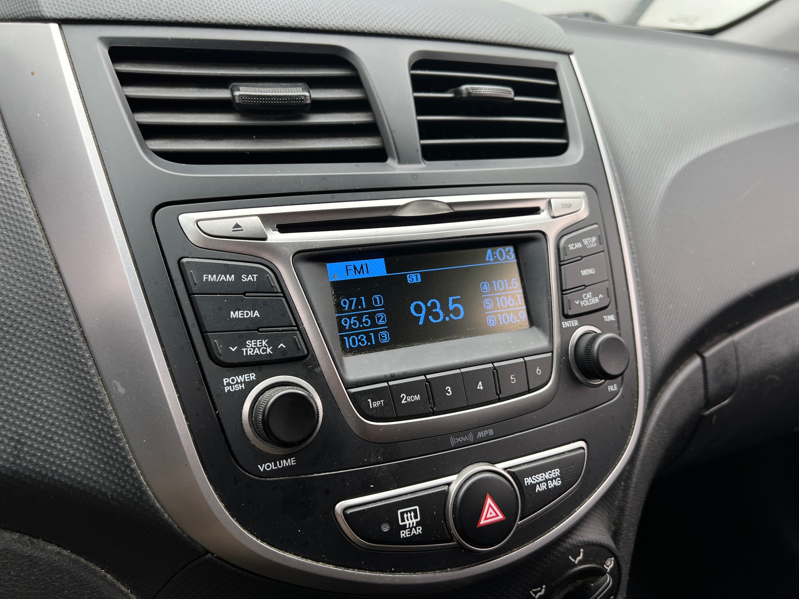 Thumbnail: 2017 Hyundai Accent - 4