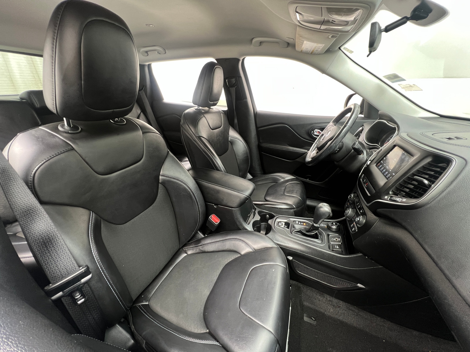 Thumbnail: 2020 Jeep Cherokee - 2