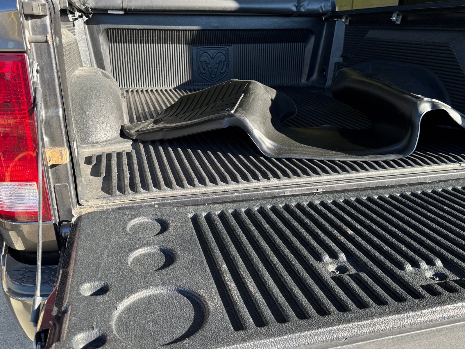 Thumbnail: 2017 RAM 1500 - 6