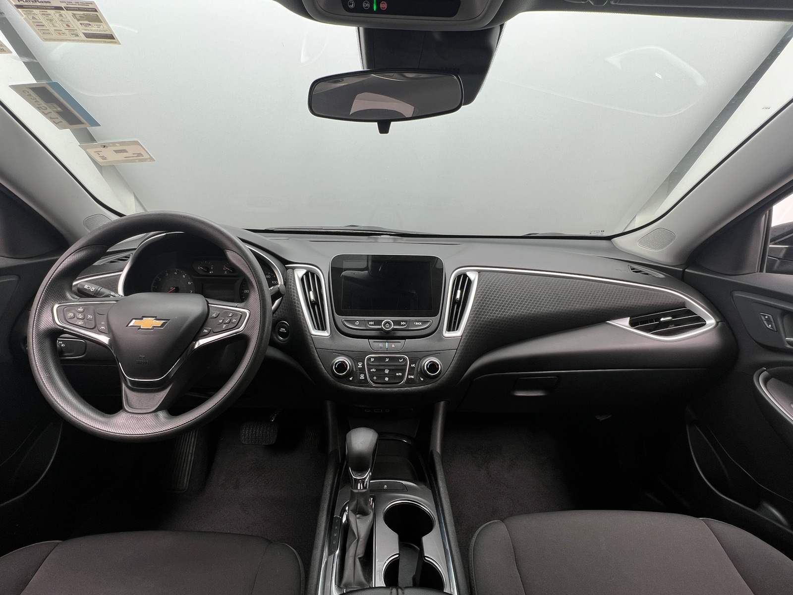 Thumbnail: 2023 Chevrolet Malibu - 3