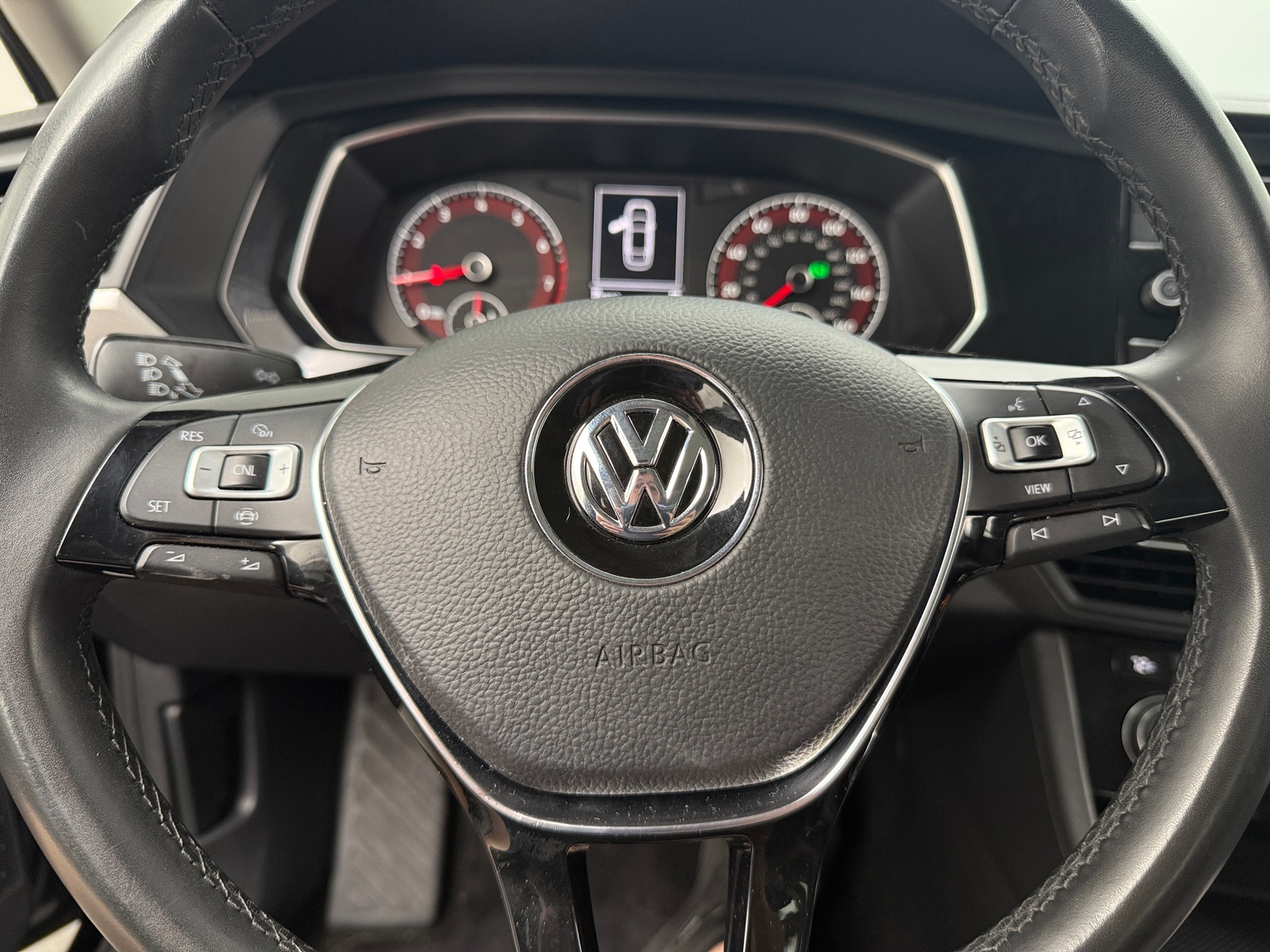 Thumbnail: 2019 Volkswagen Jetta - 4