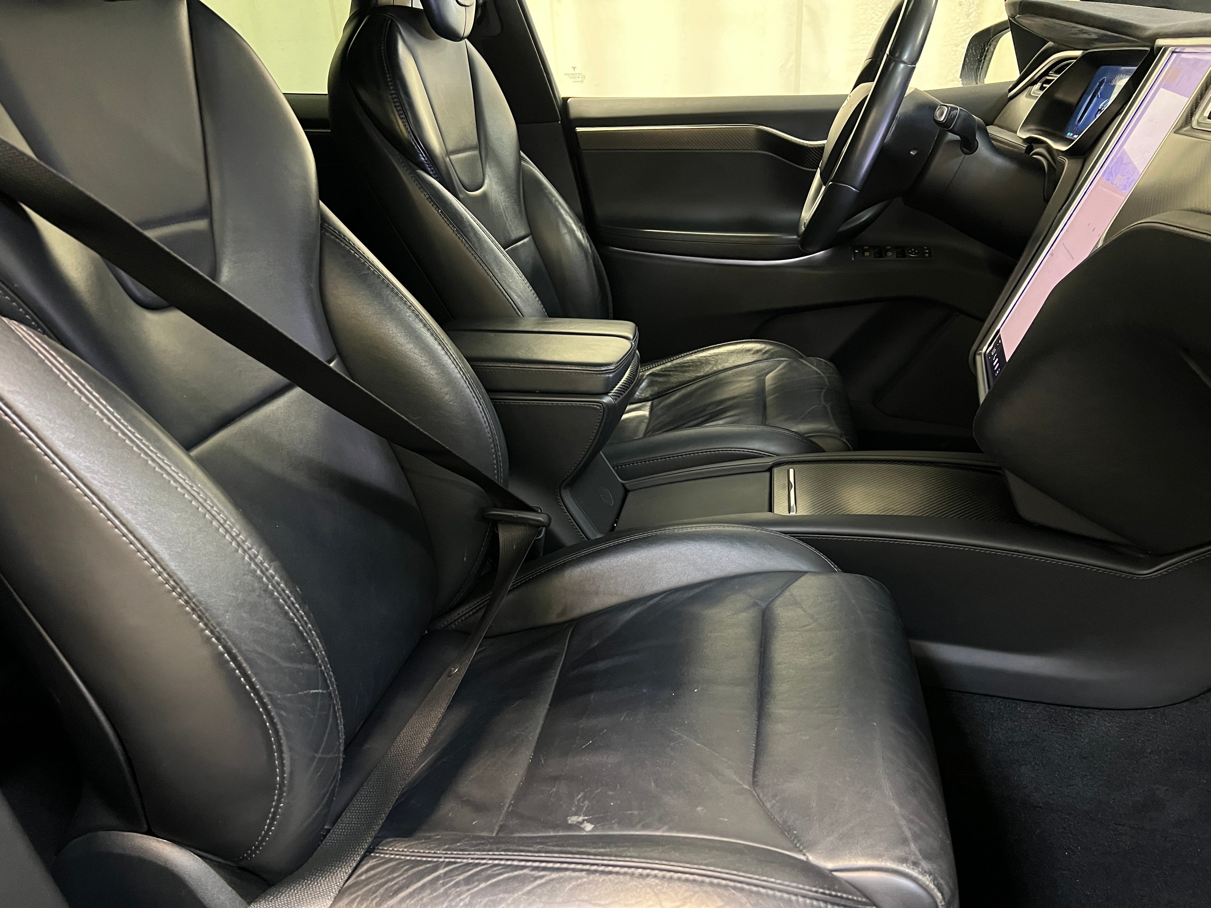 Used 2017 Tesla Model X 75D with VIN 5YJXCBE26HF050202 for sale in Oak Creek, WI