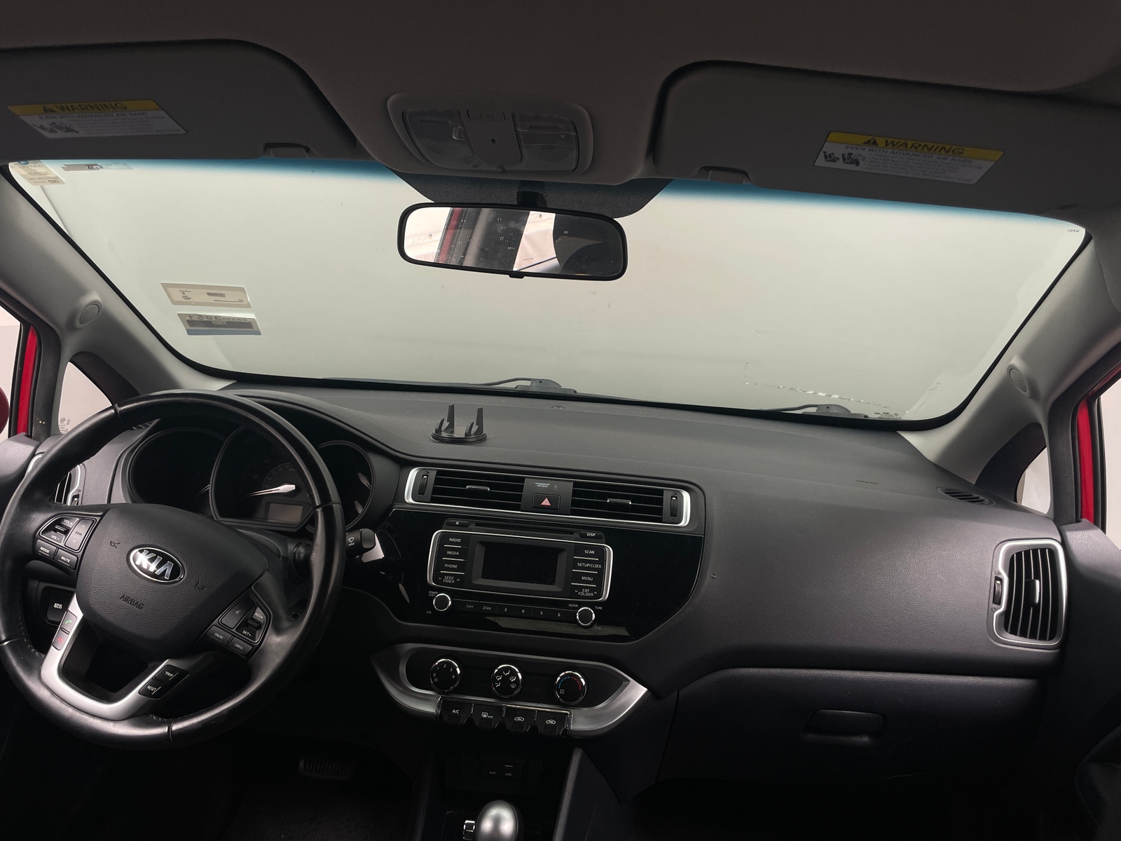 Thumbnail: 2017 Kia Rio - 3