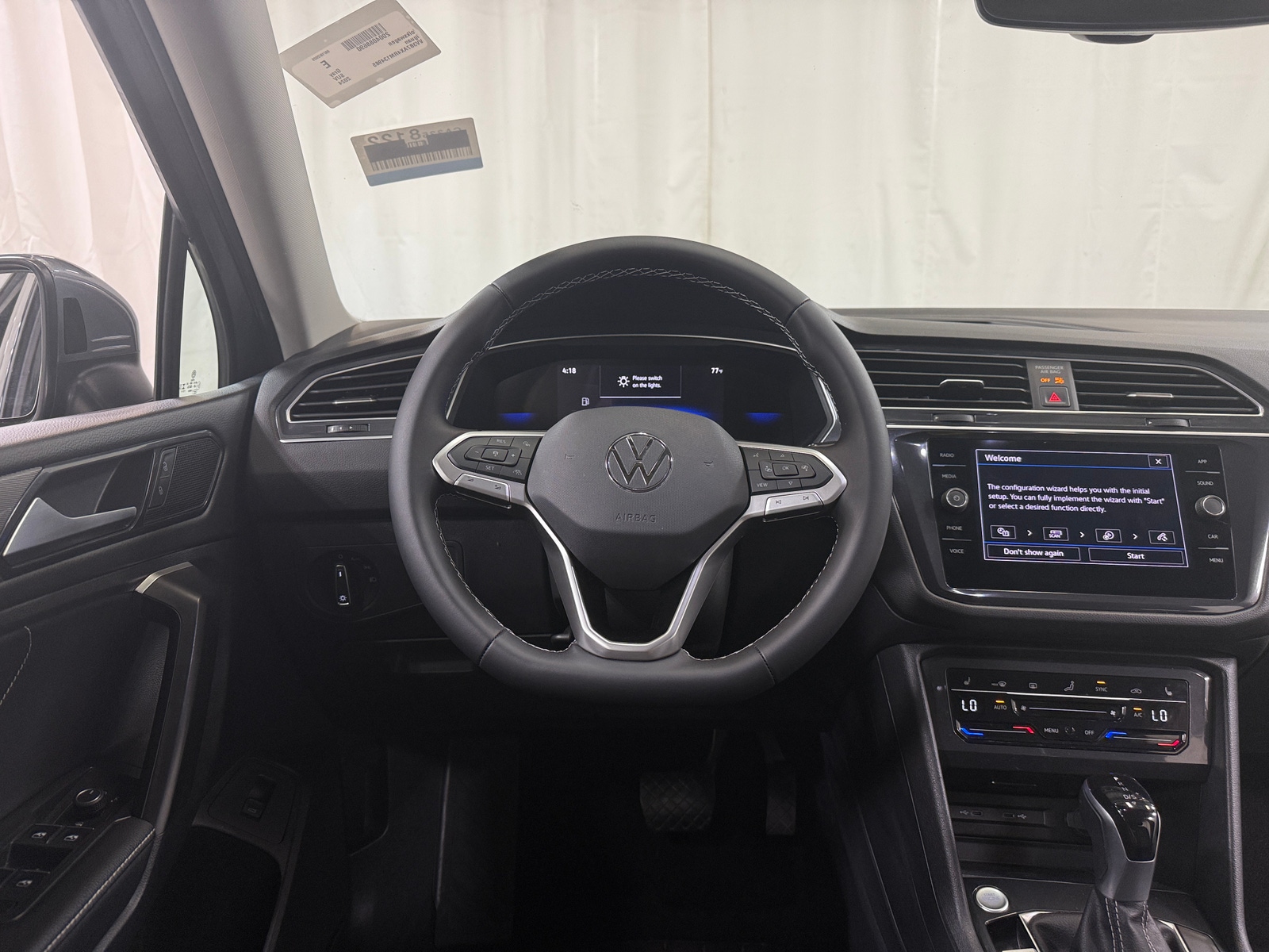 Thumbnail: 2024 Volkswagen Tiguan - 4