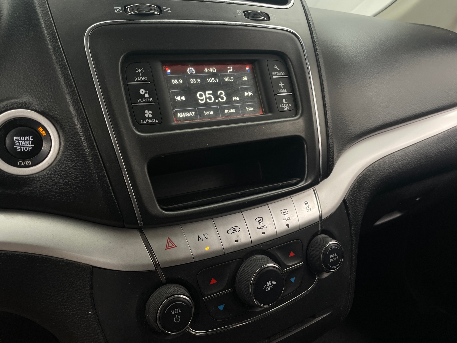Thumbnail: 2018 Dodge Journey - 4