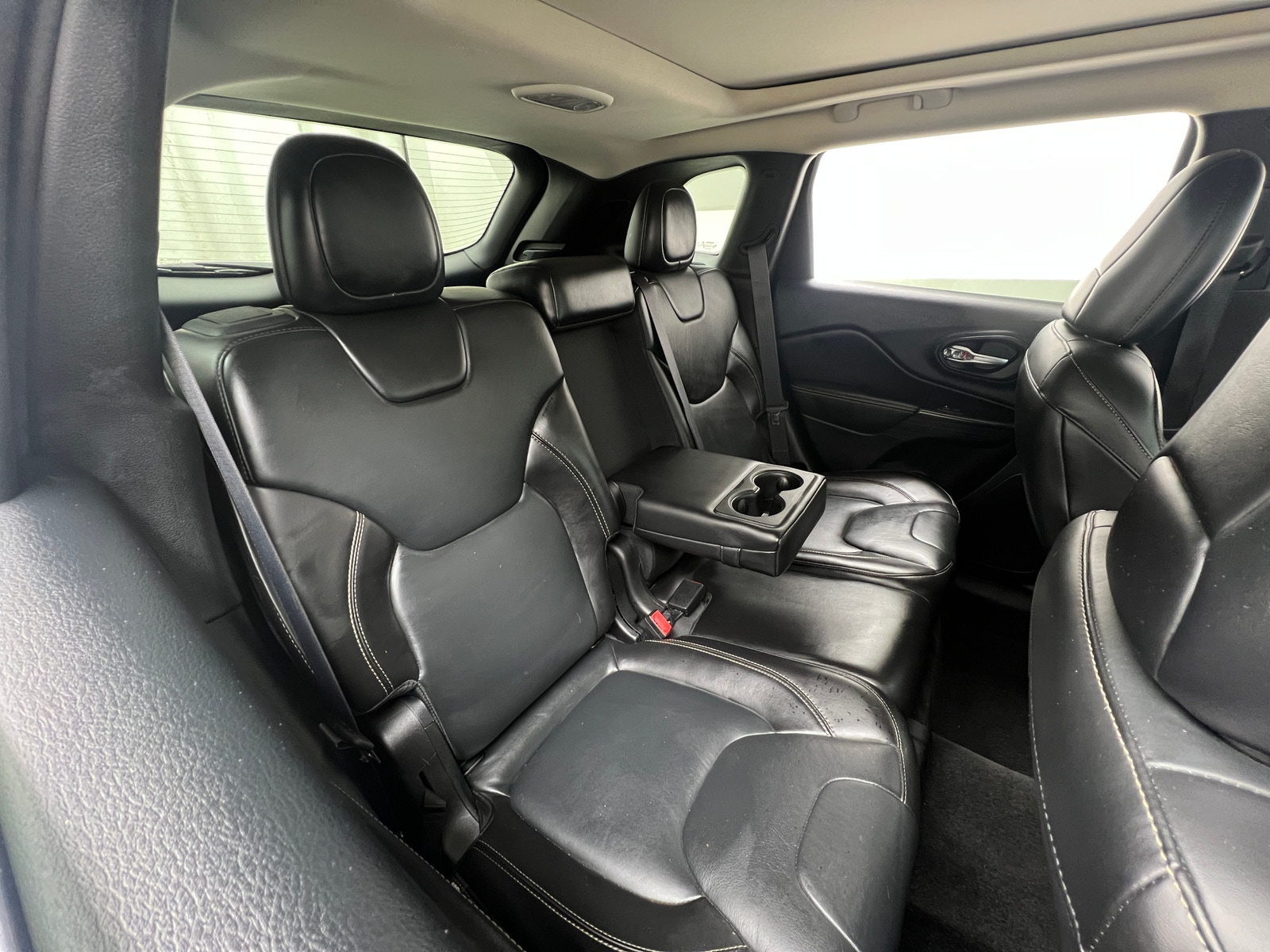 Thumbnail: 2016 Jeep Cherokee - 5