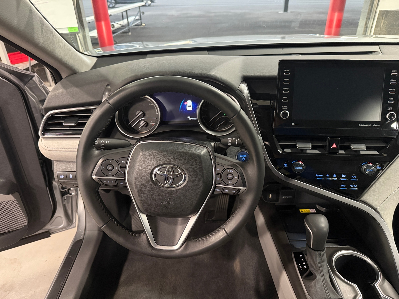 Thumbnail: 2023 Toyota Camry - 4