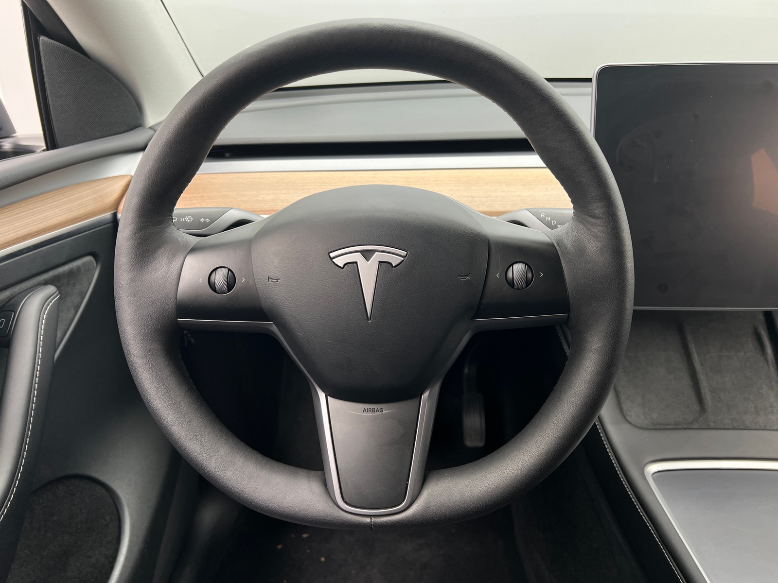 Thumbnail: 2022 Tesla Model Y - 3