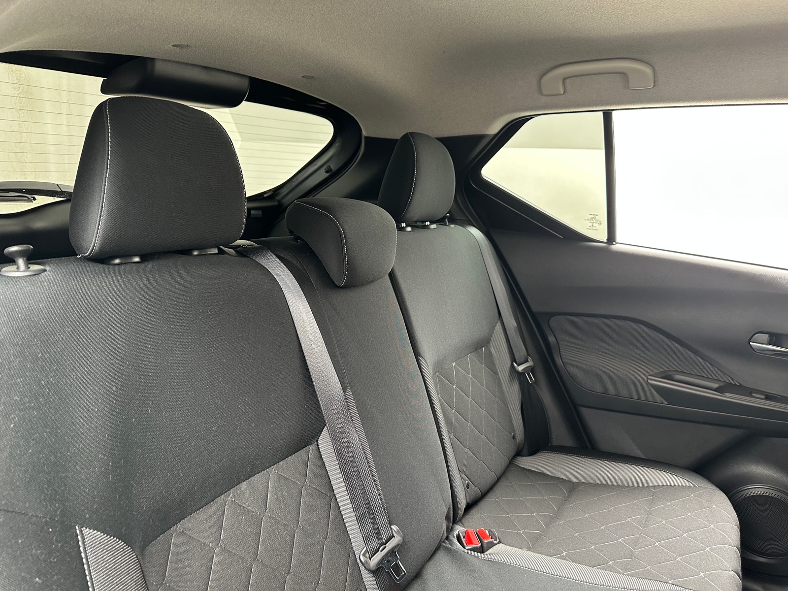 Thumbnail: 2018 Nissan Kicks - 6