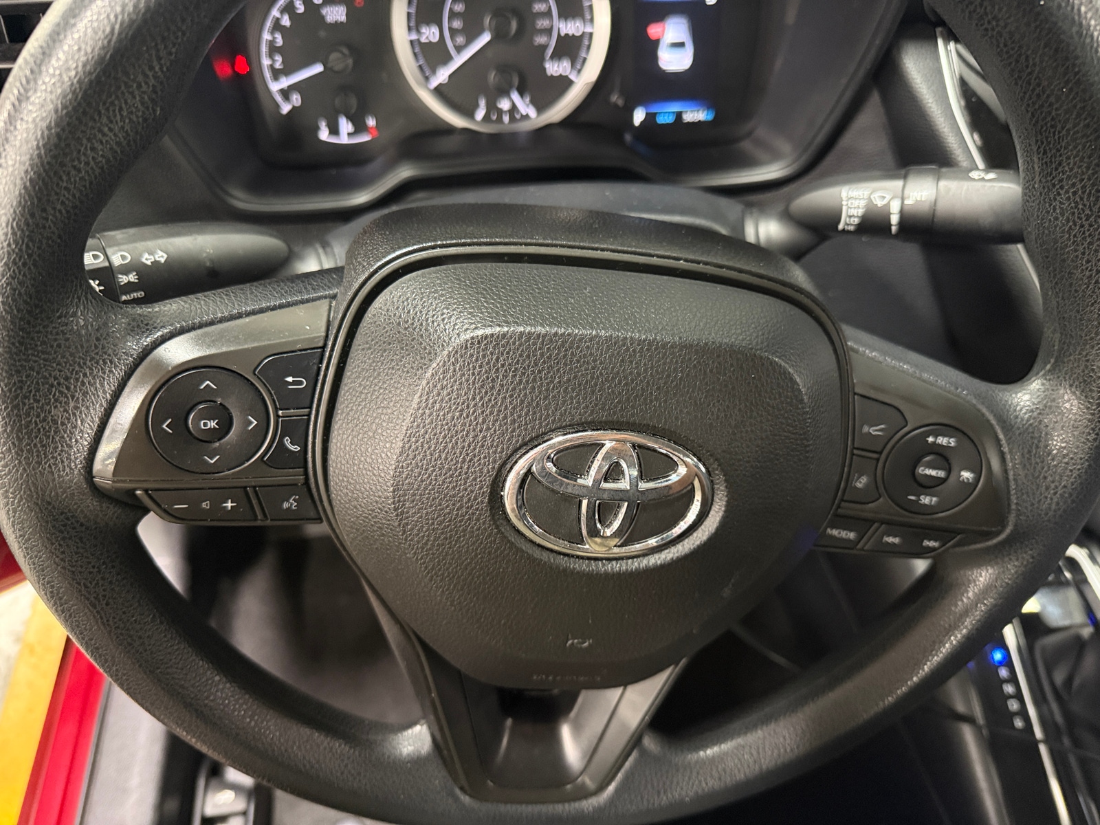 Thumbnail: 2022 Toyota Corolla - 5