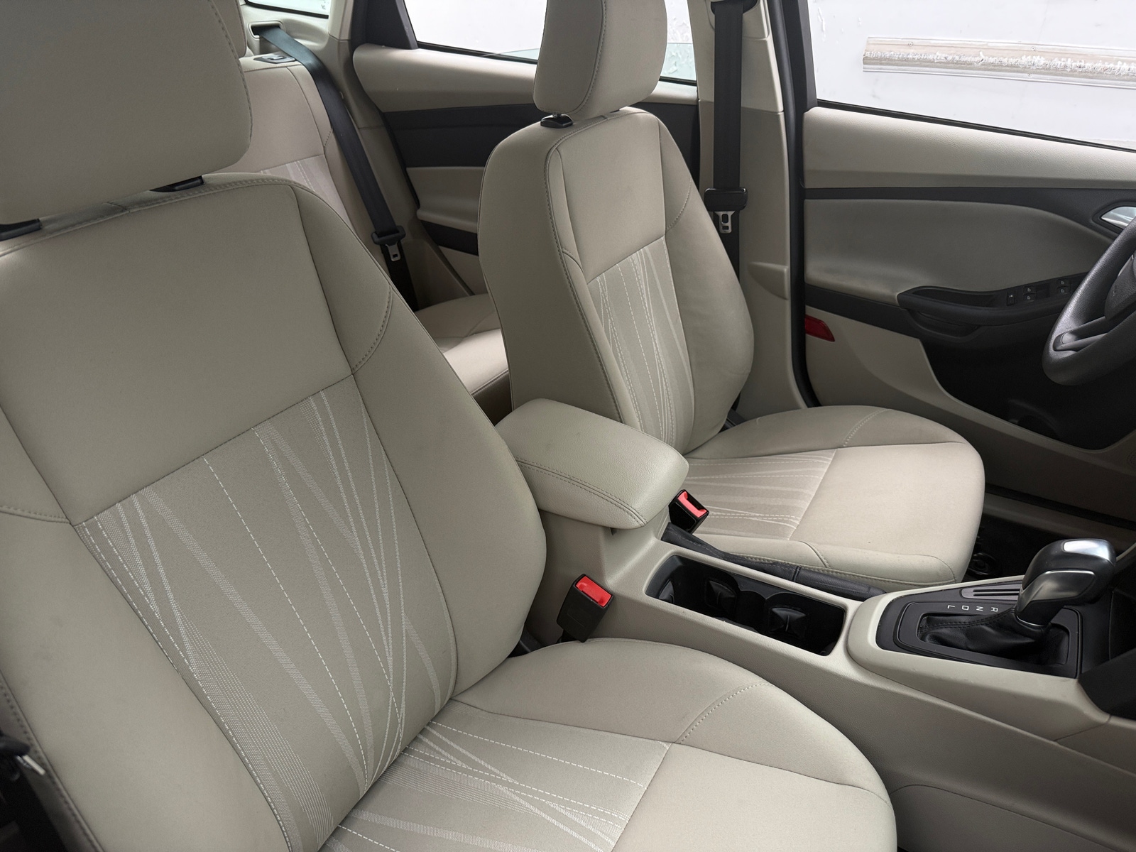 Thumbnail: 2016 Ford Focus - 2