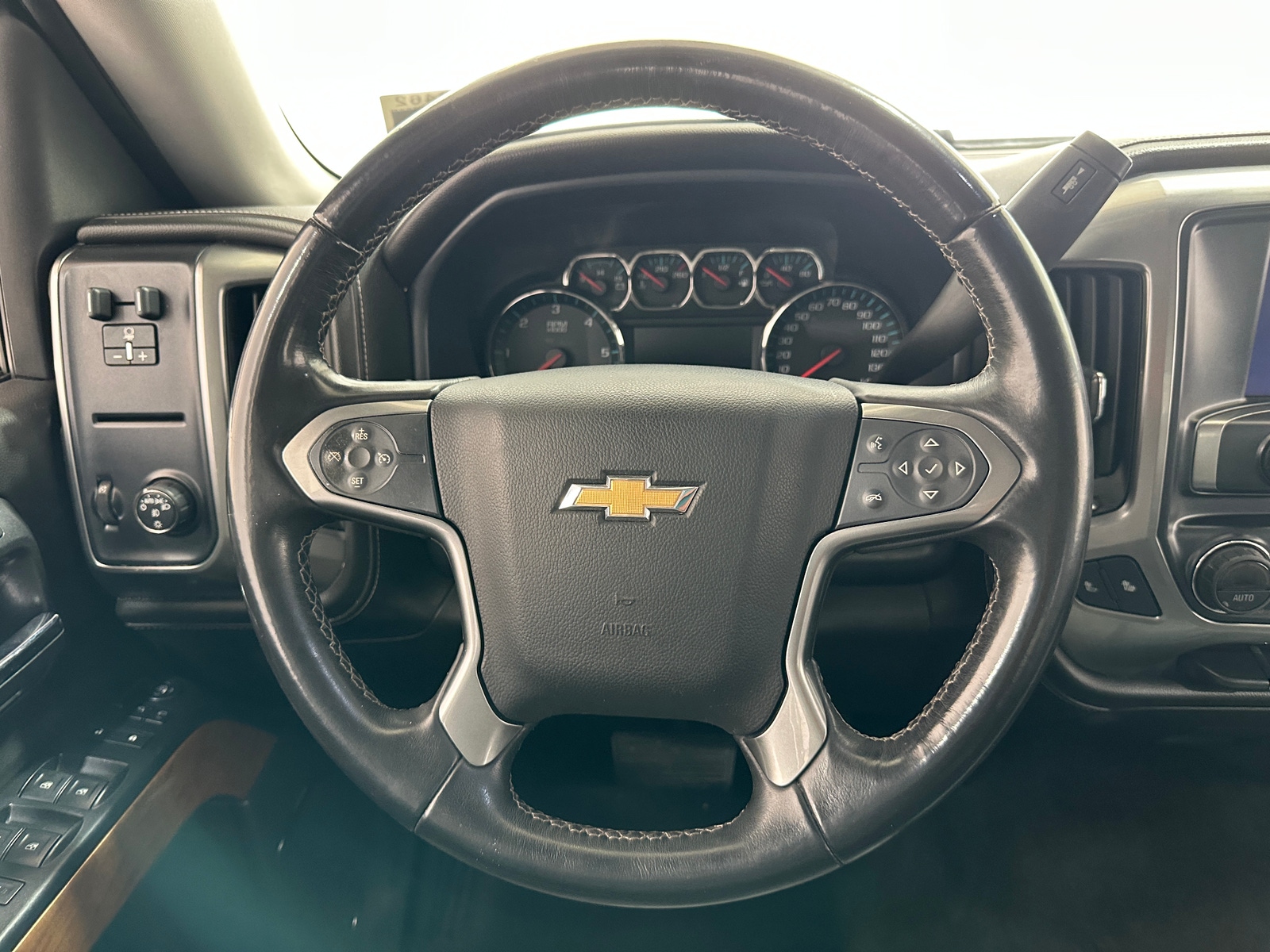 Thumbnail: 2016 Chevrolet Silverado 1500 - 4