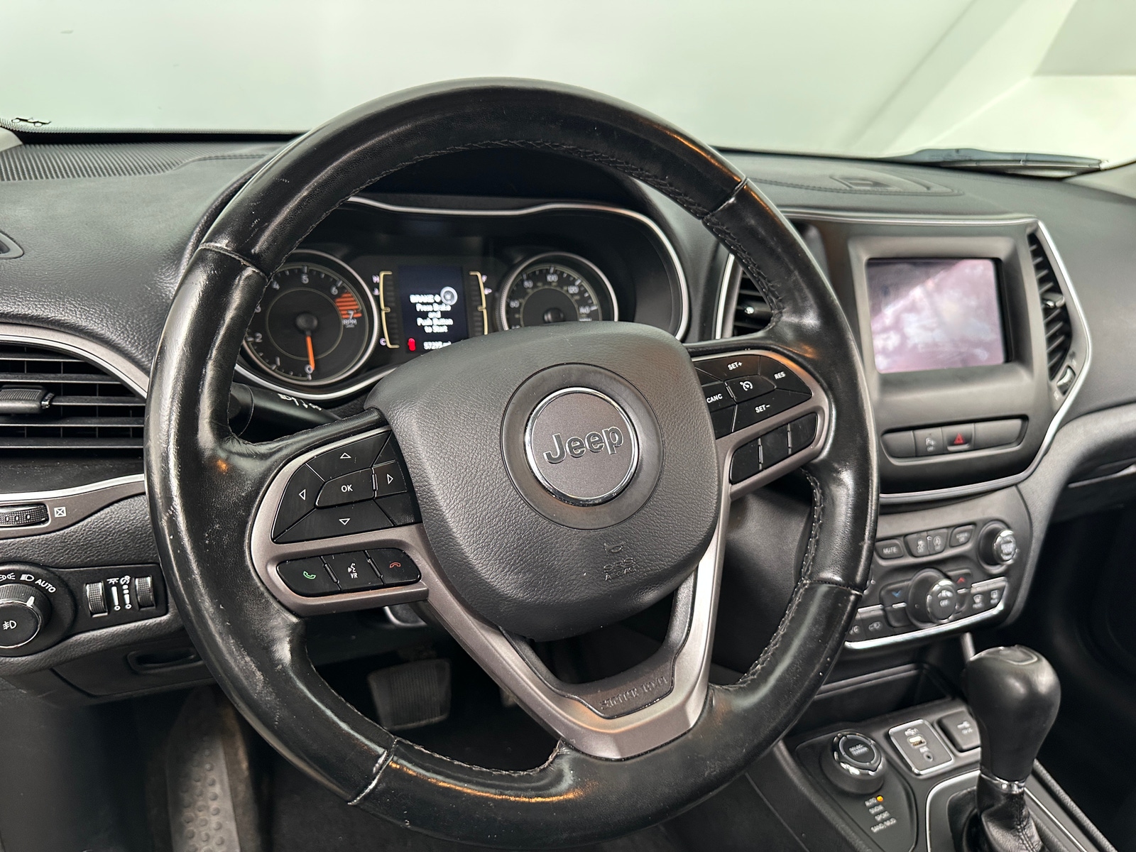 Thumbnail: 2020 Jeep Cherokee - 4