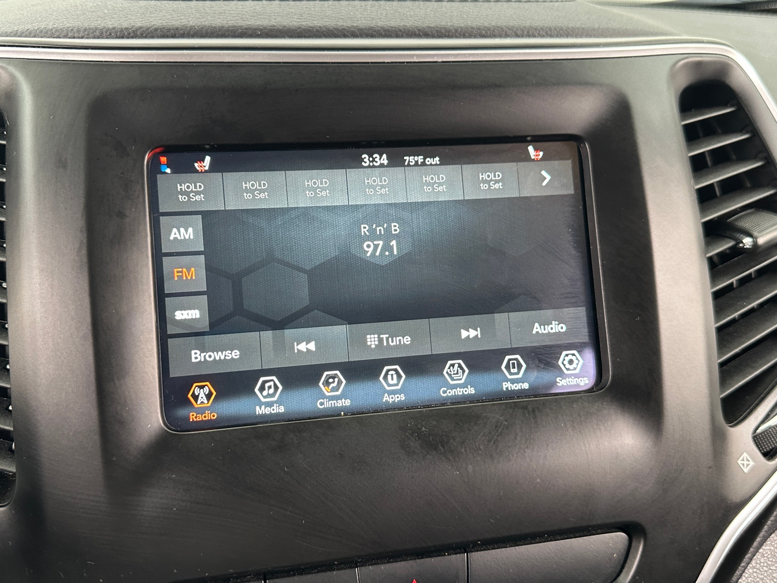 Thumbnail: 2020 Jeep Cherokee - 3