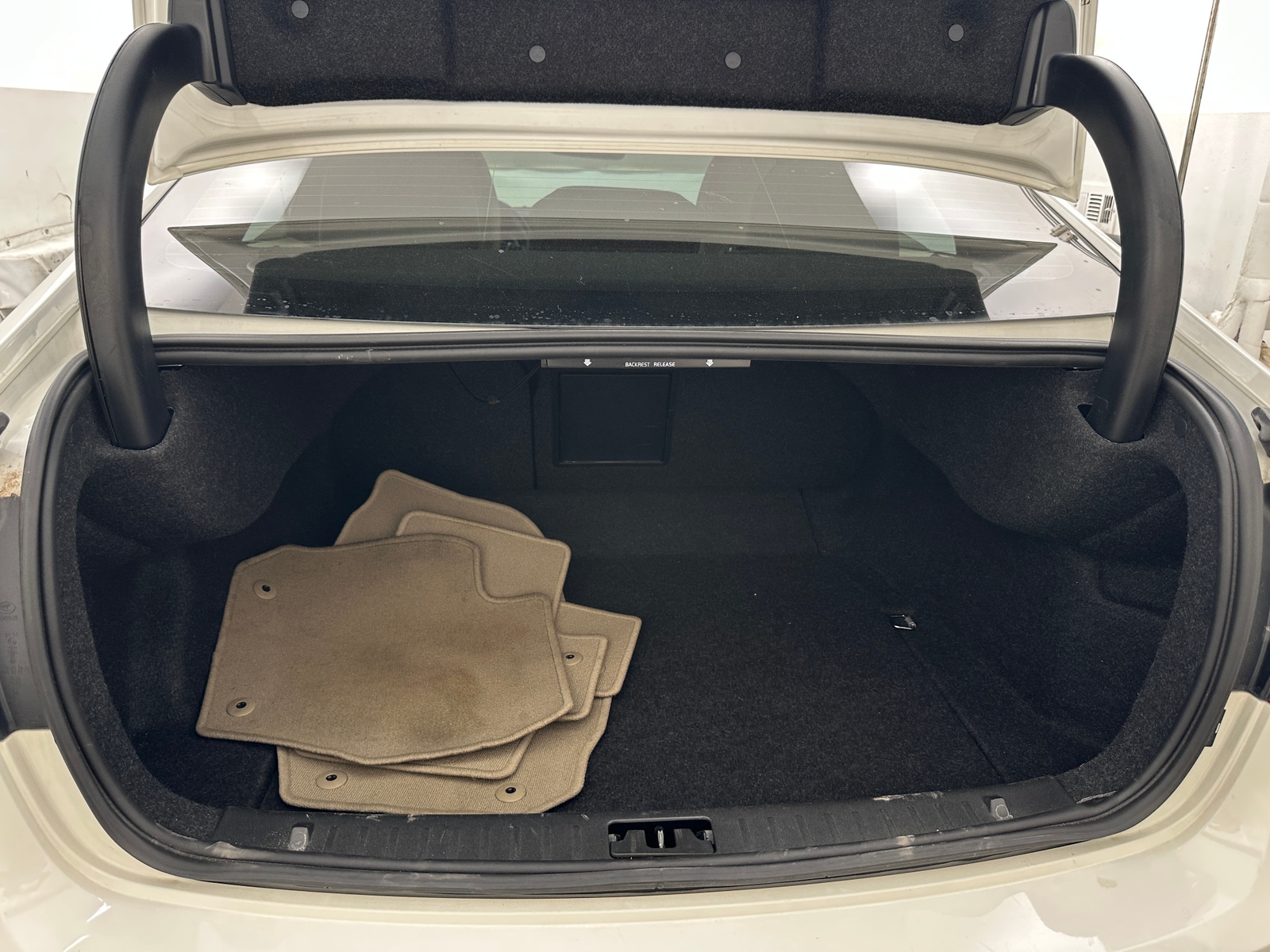 Thumbnail: 2013 Volvo S60 - 6