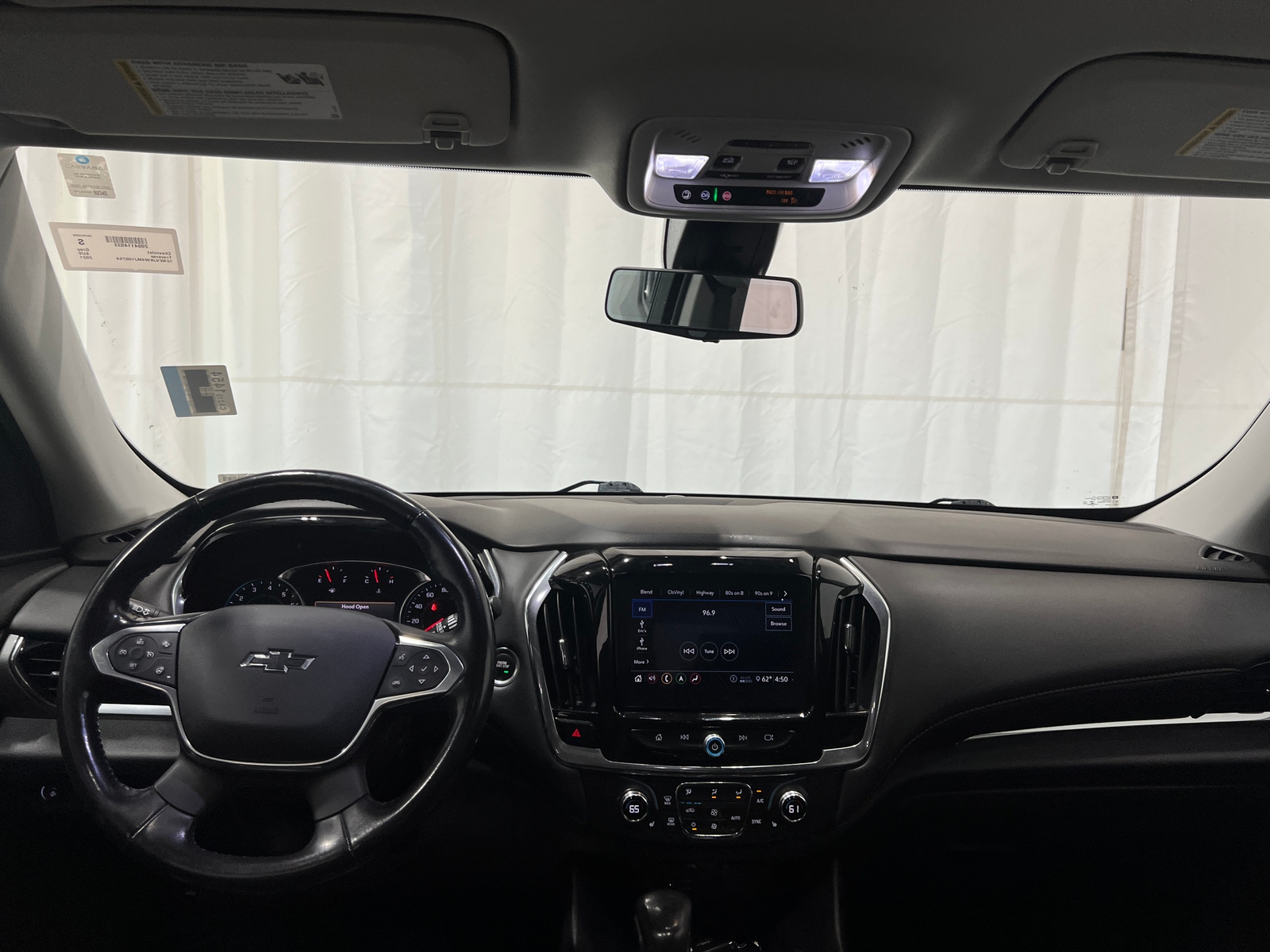Thumbnail: 2021 Chevrolet Traverse - 3