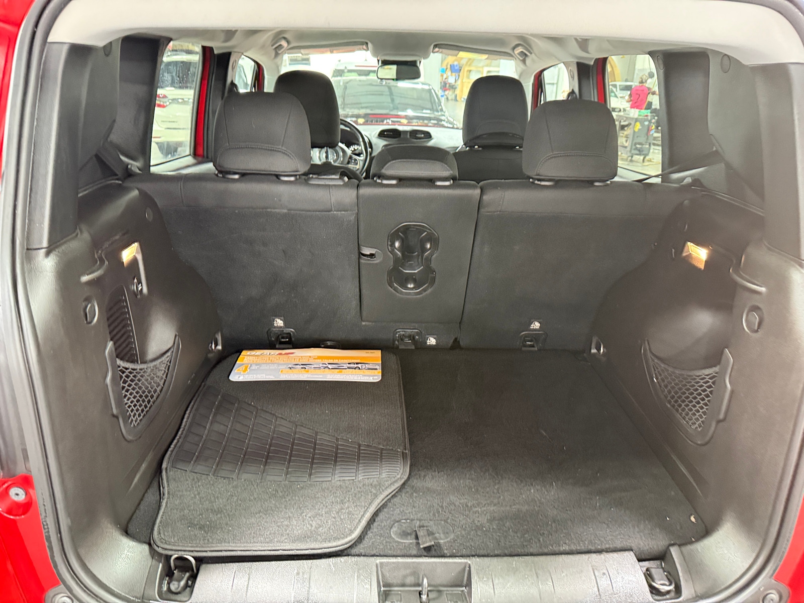 Thumbnail: 2017 Jeep Renegade - 7