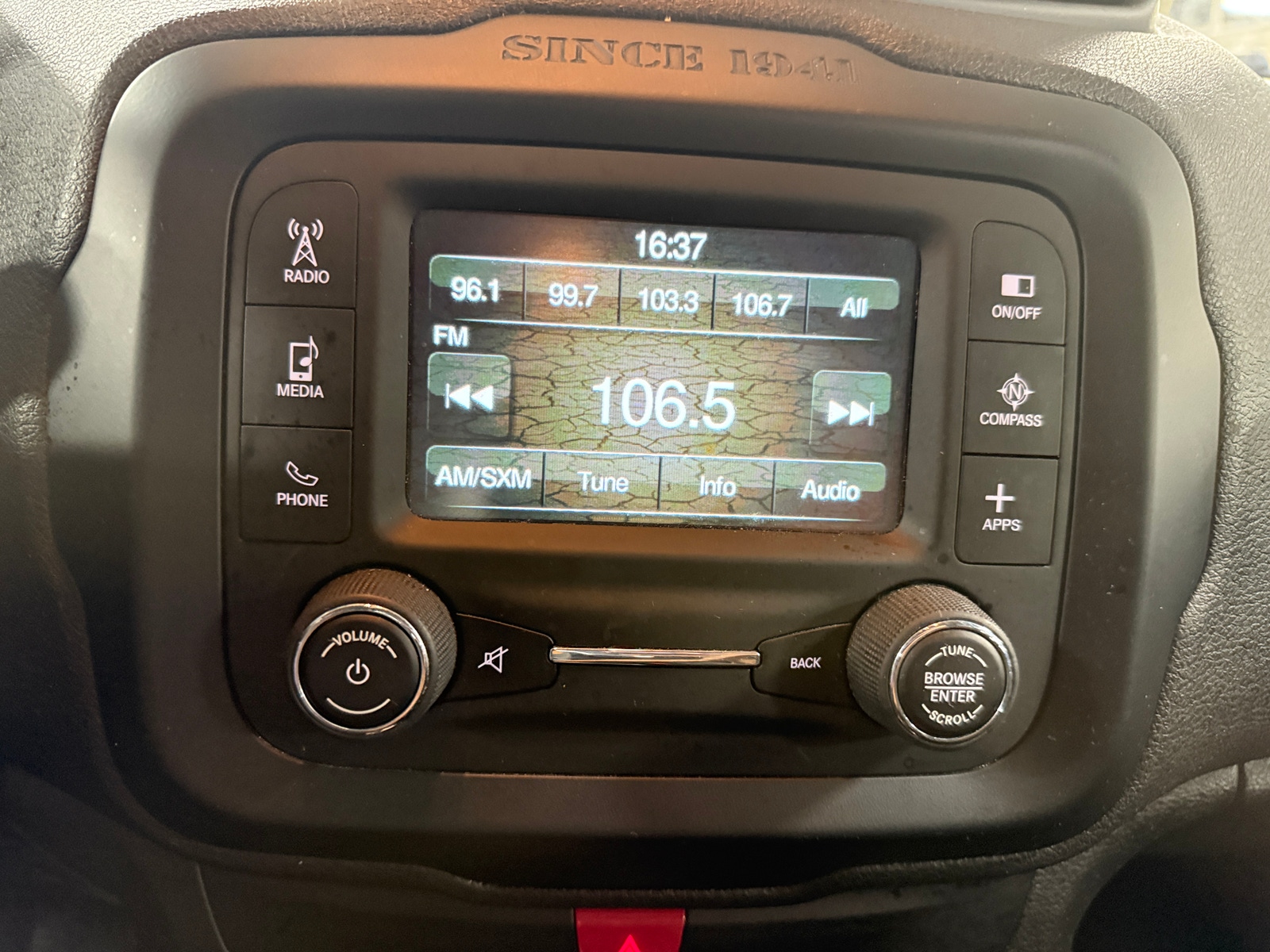 Thumbnail: 2017 Jeep Renegade - 4