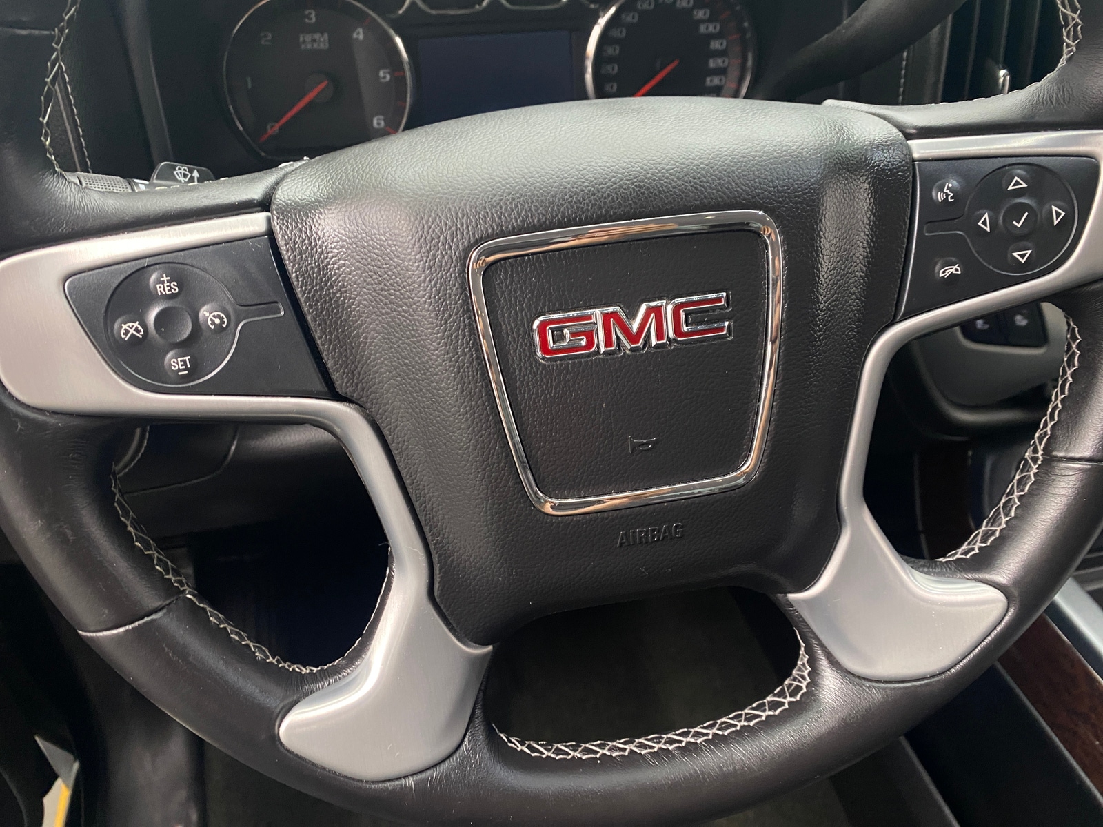 Thumbnail: 2016 GMC Sierra 1500 - 4