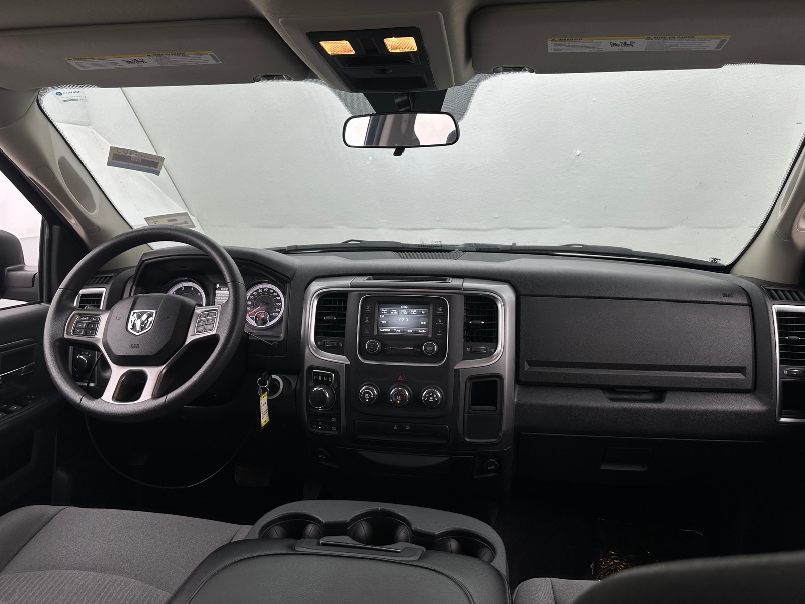 Thumbnail: 2024 RAM 1500 Classic - 3