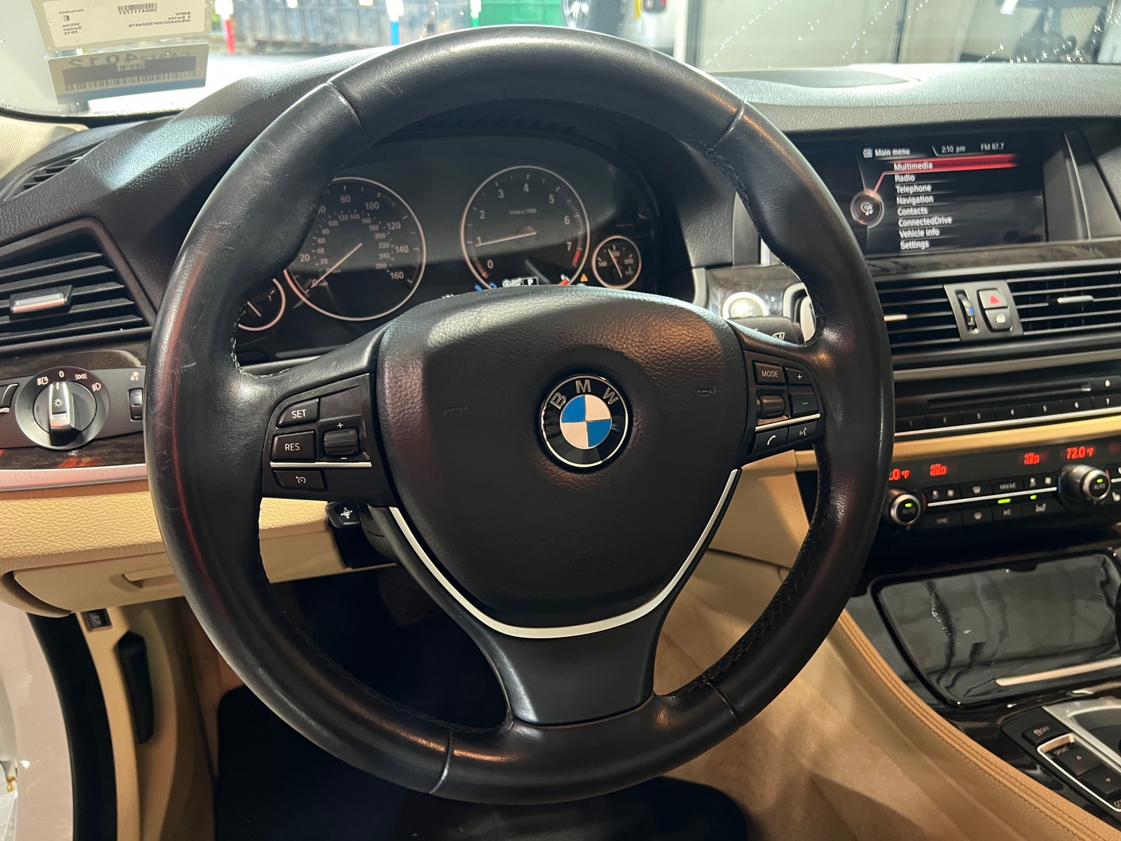 Thumbnail: 2015 BMW 5 Series - 4