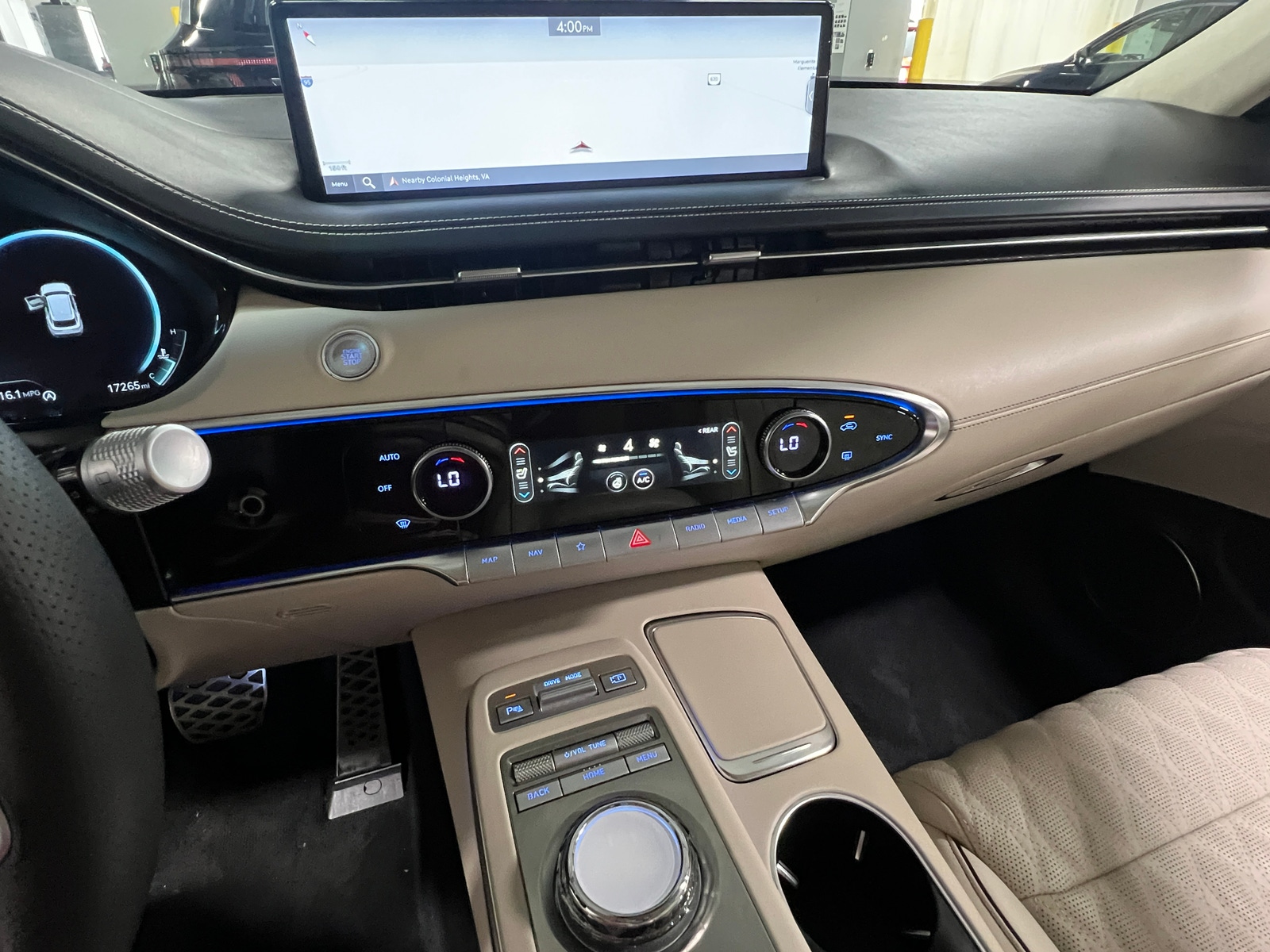 Thumbnail: 2025 Genesis GV70 - 3