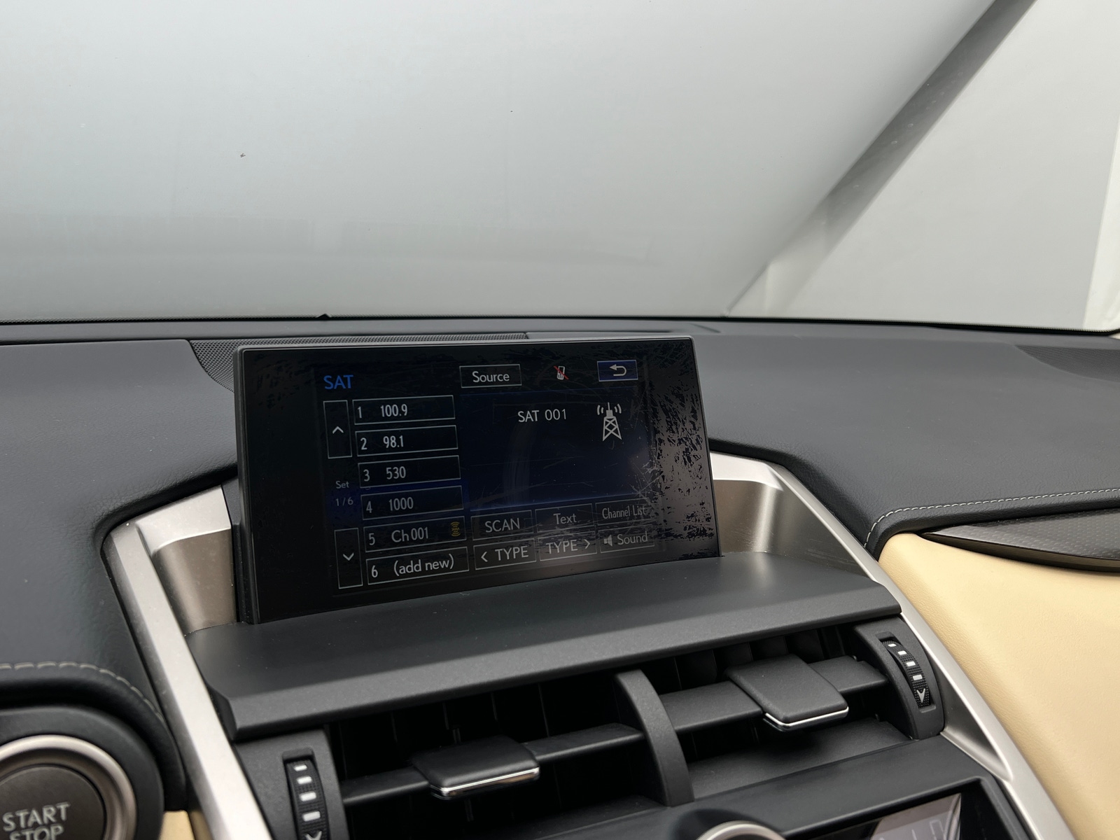 Thumbnail: 2016 Lexus NX - 3