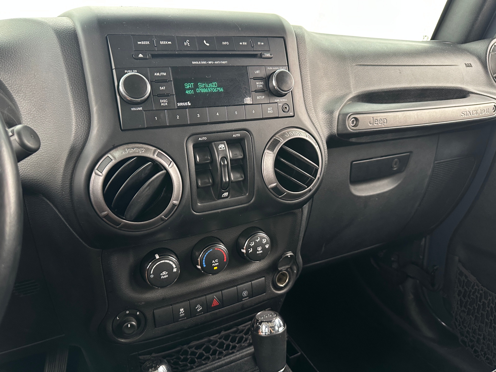 Thumbnail: 2018 Jeep Wrangler - 3