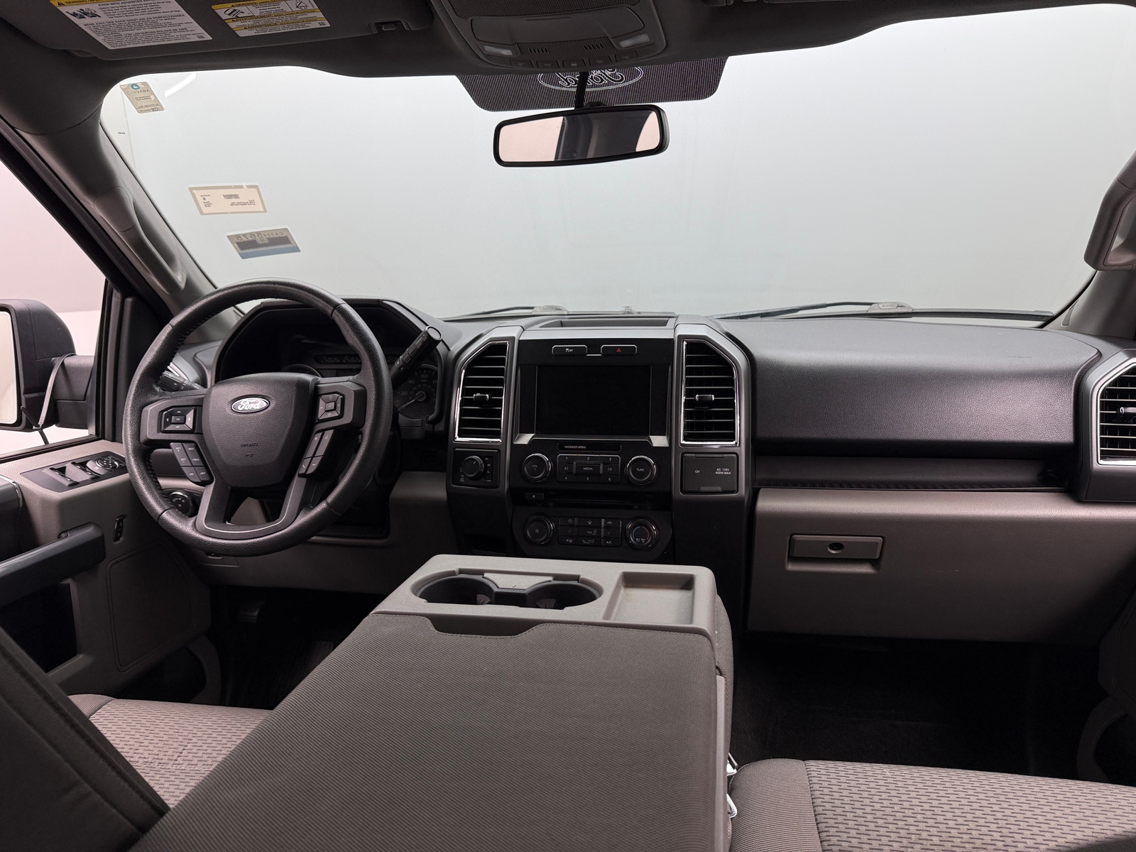 Thumbnail: 2015 Ford Econoline - 3