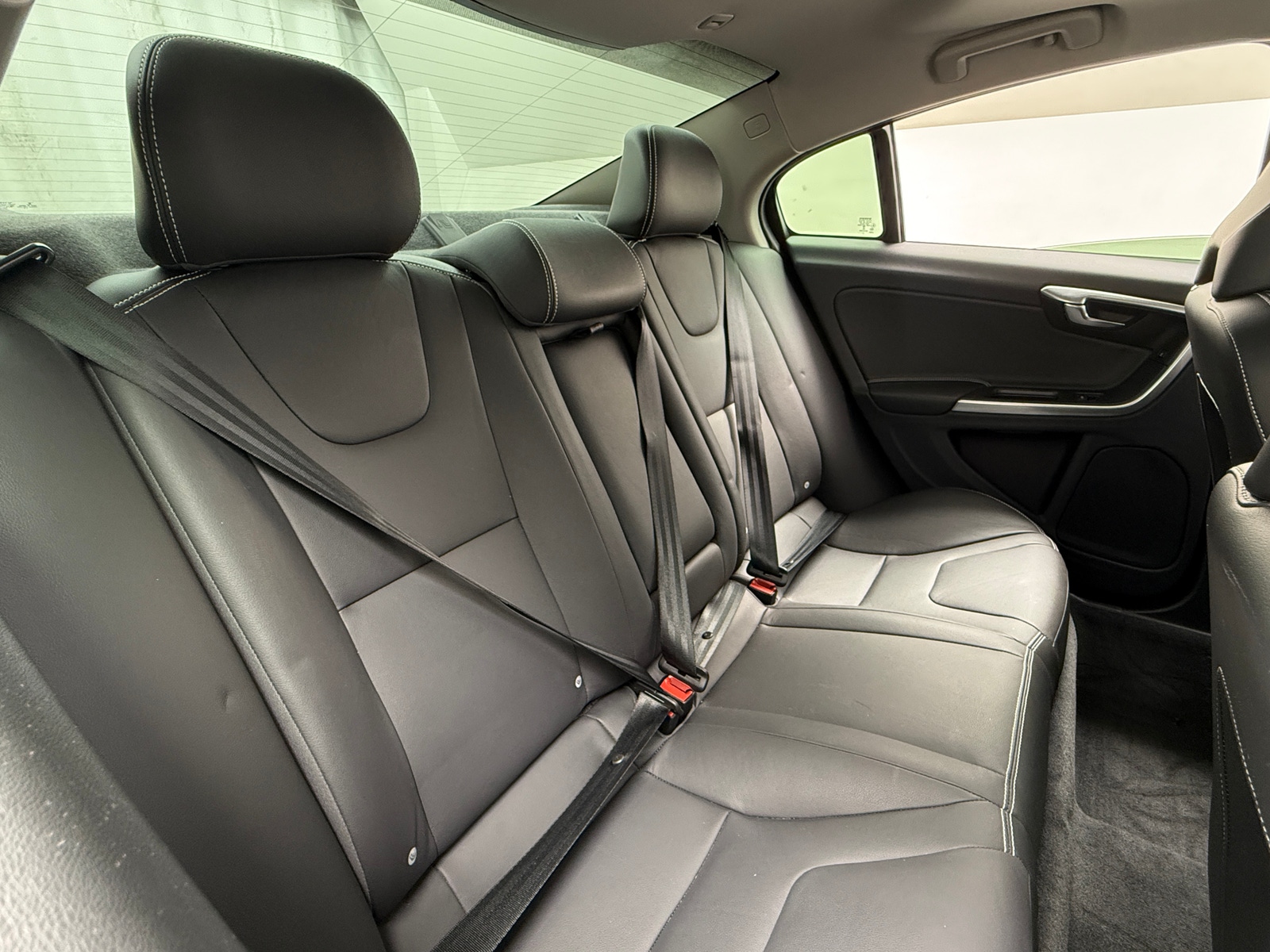 Thumbnail: 2018 Volvo S60 - 5