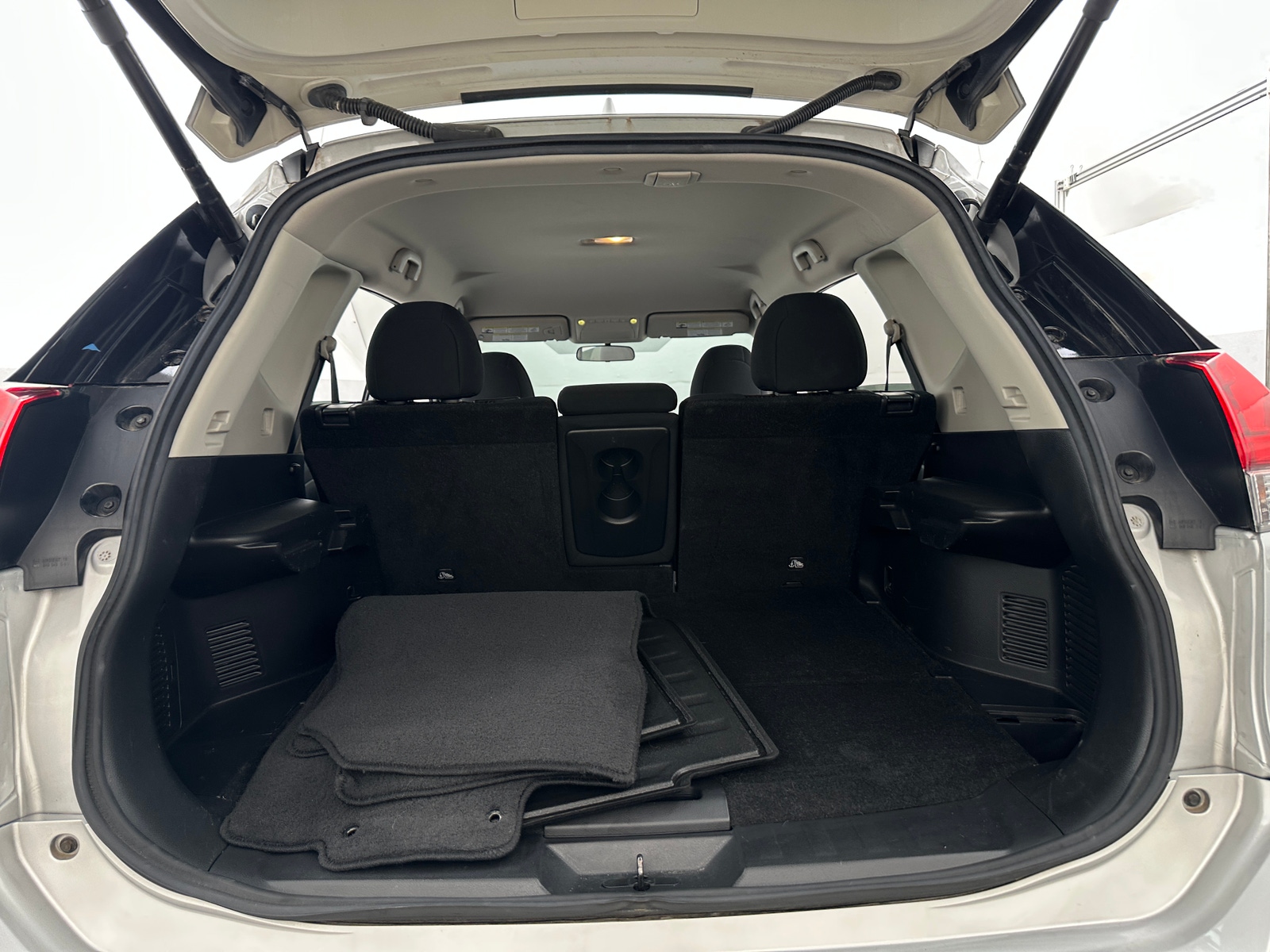 Thumbnail: 2018 Nissan Rogue - 7