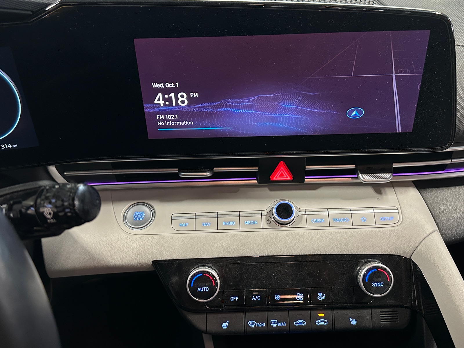 Thumbnail: 2024 Hyundai Elantra - 3