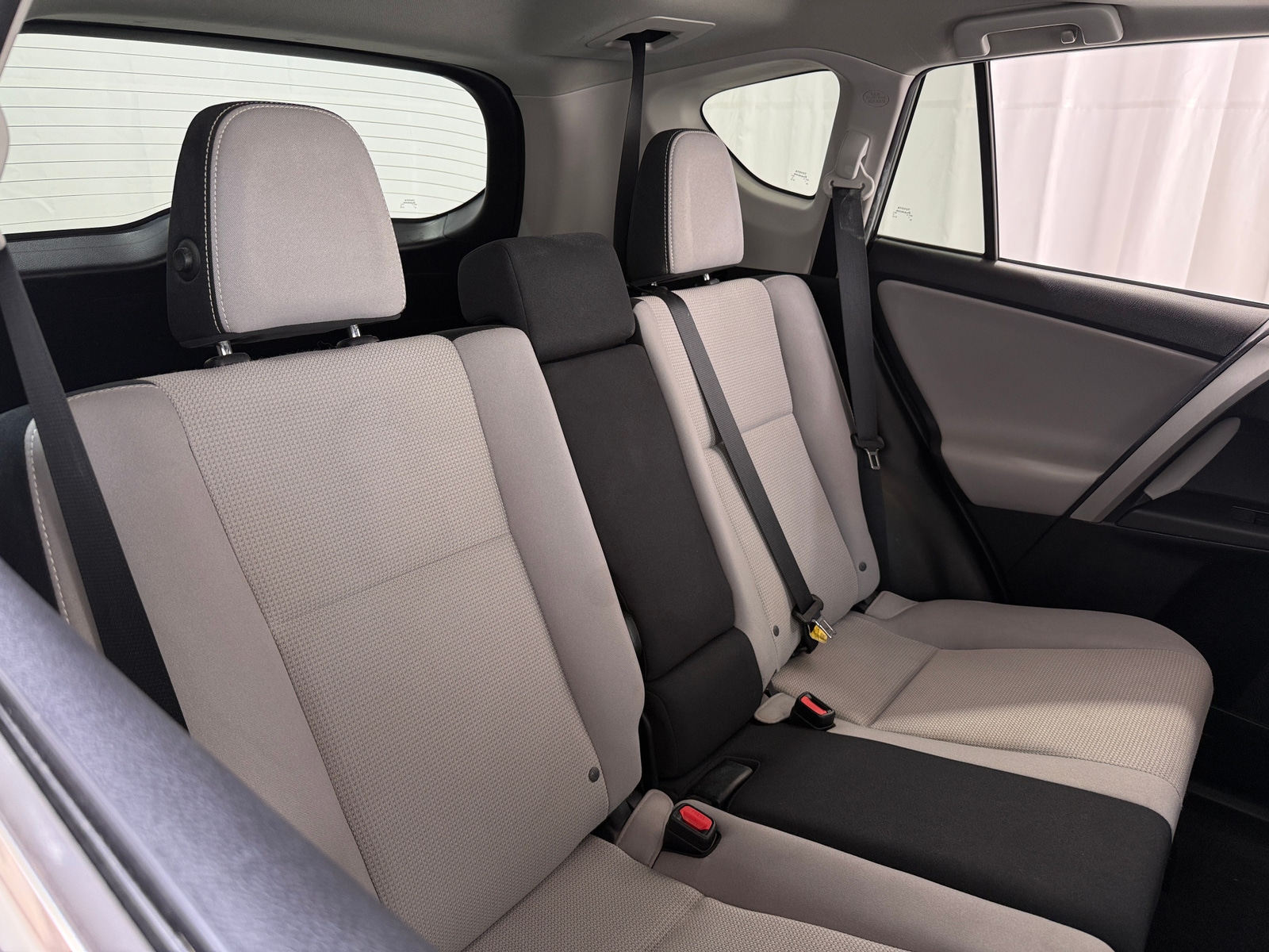 Thumbnail: 2016 Toyota RAV4 - 6