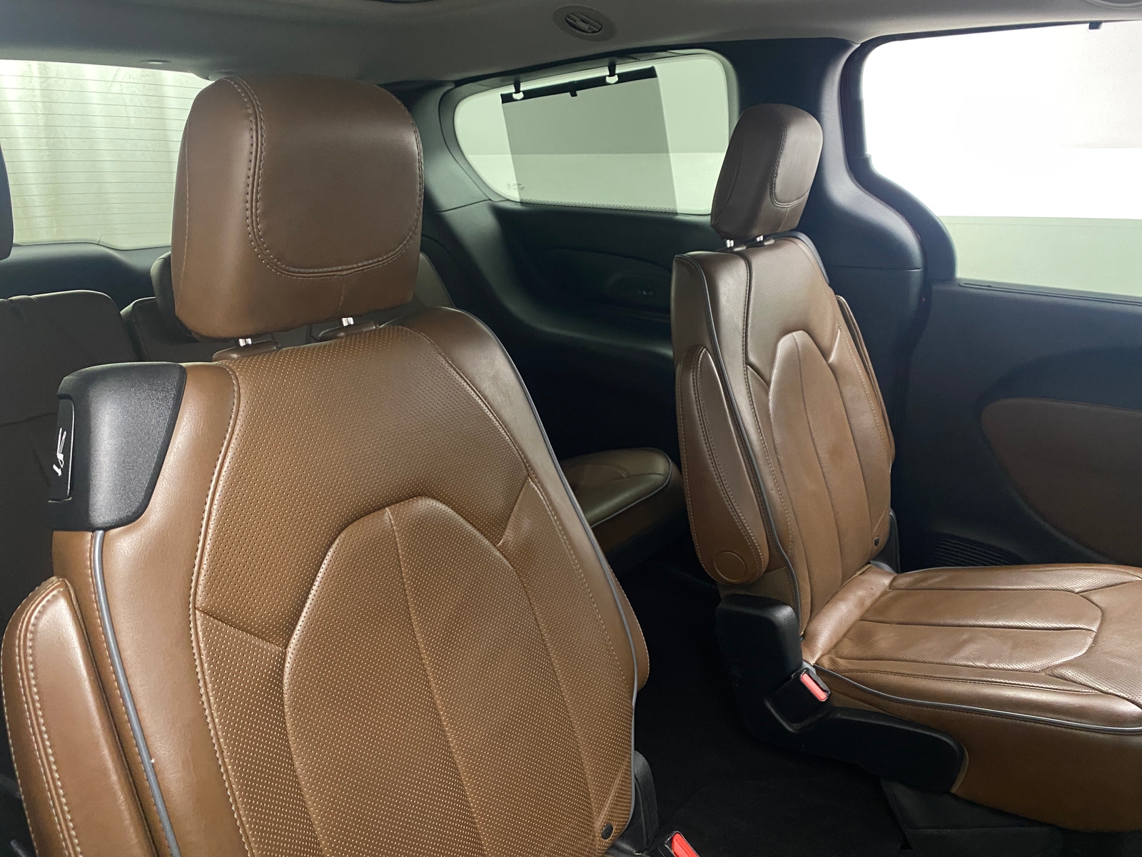 Thumbnail: 2017 Chrysler Pacifica - 5