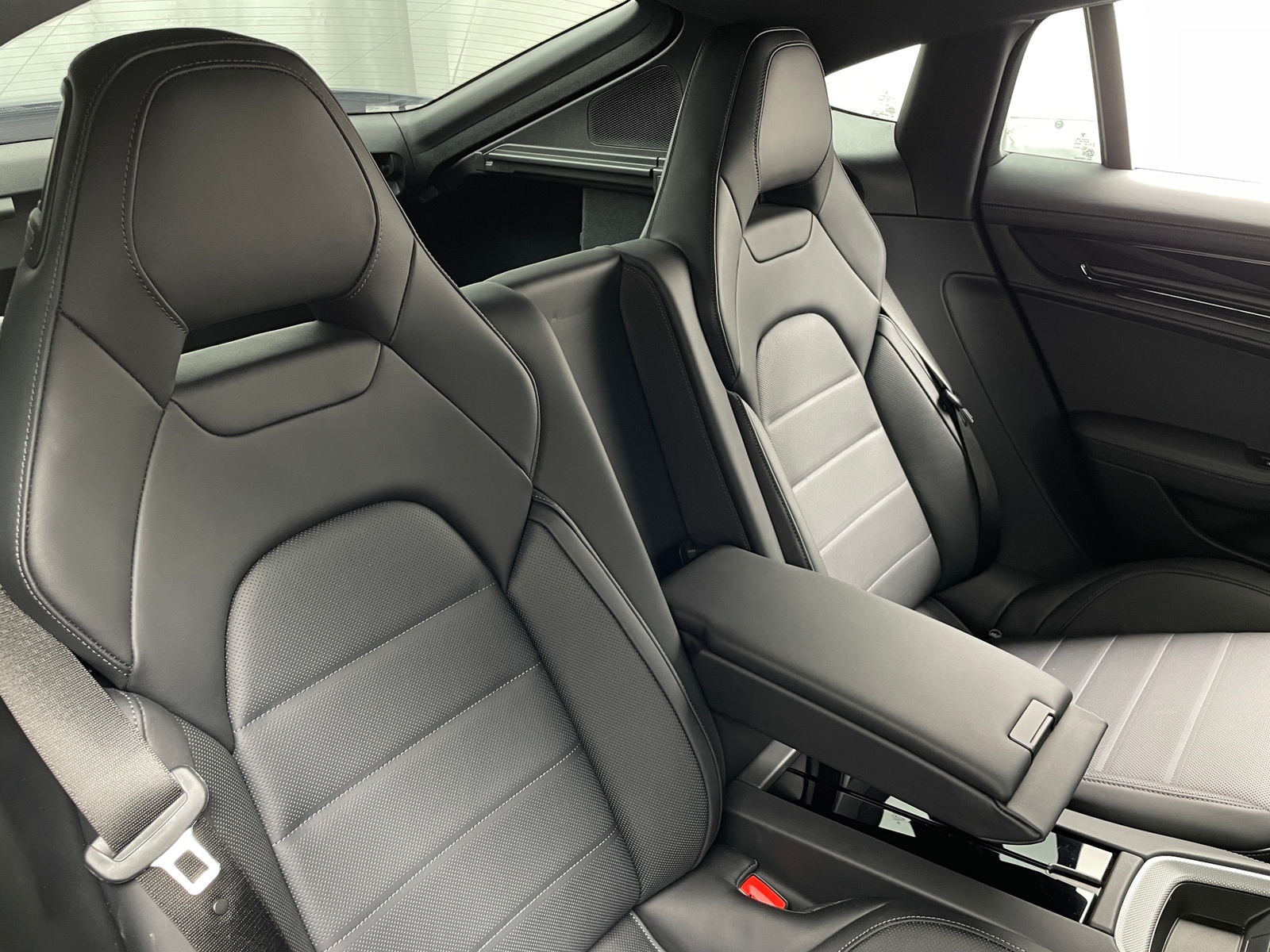 Thumbnail: 2025 Porsche Panamera - 5