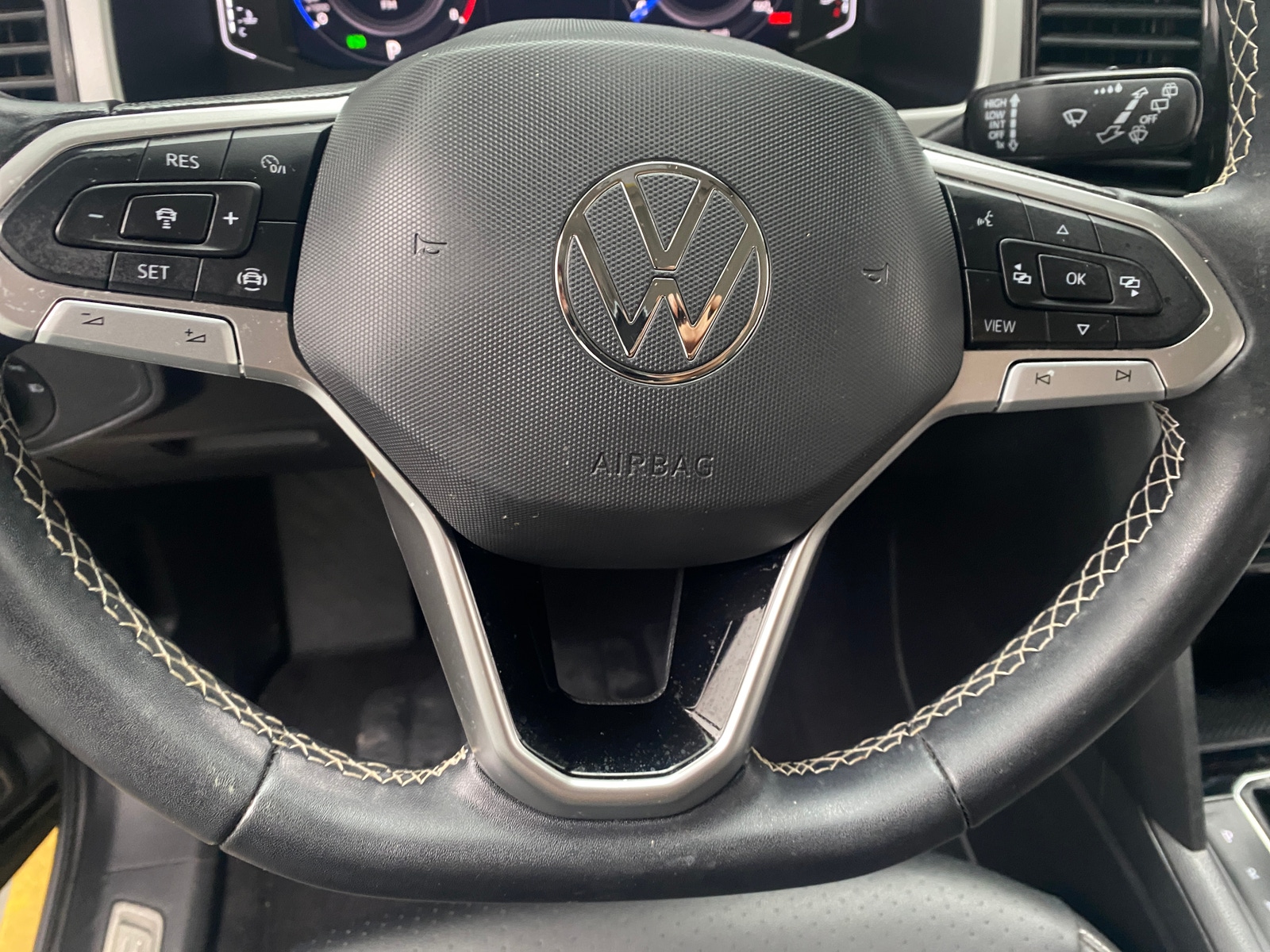Thumbnail: 2023 Volkswagen Atlas - 4