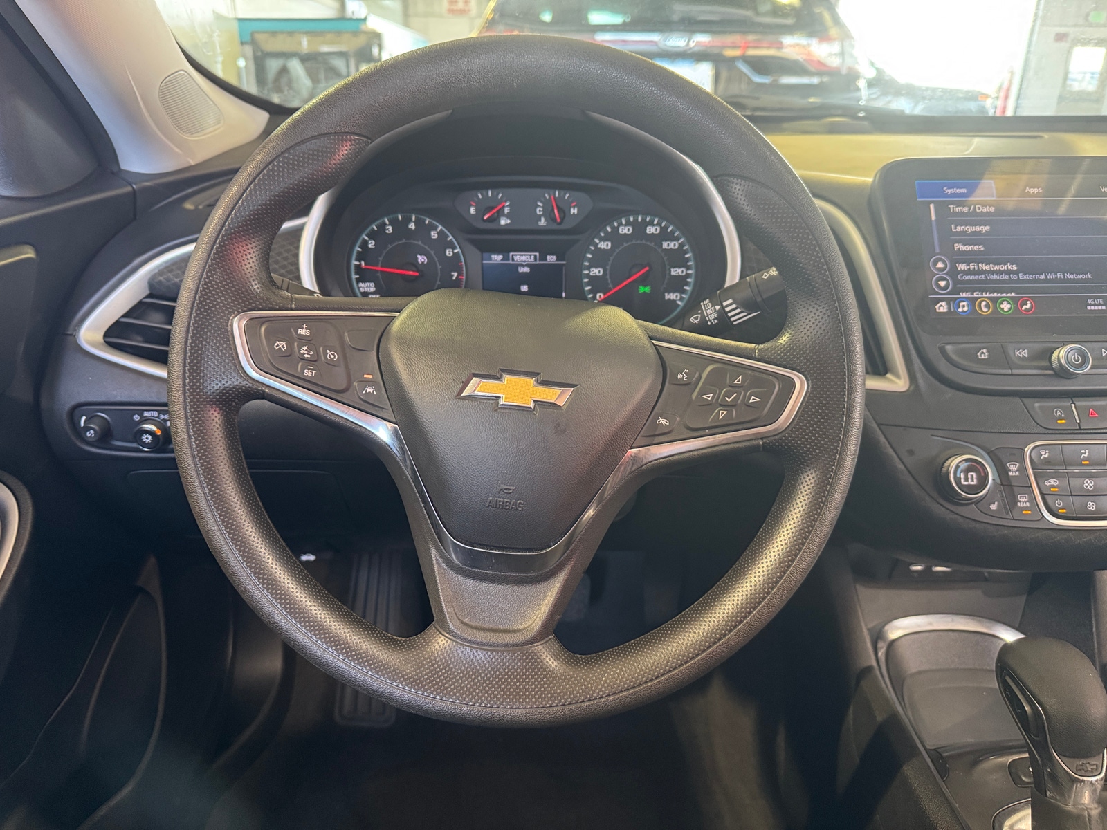 Thumbnail: 2024 Chevrolet Malibu - 5