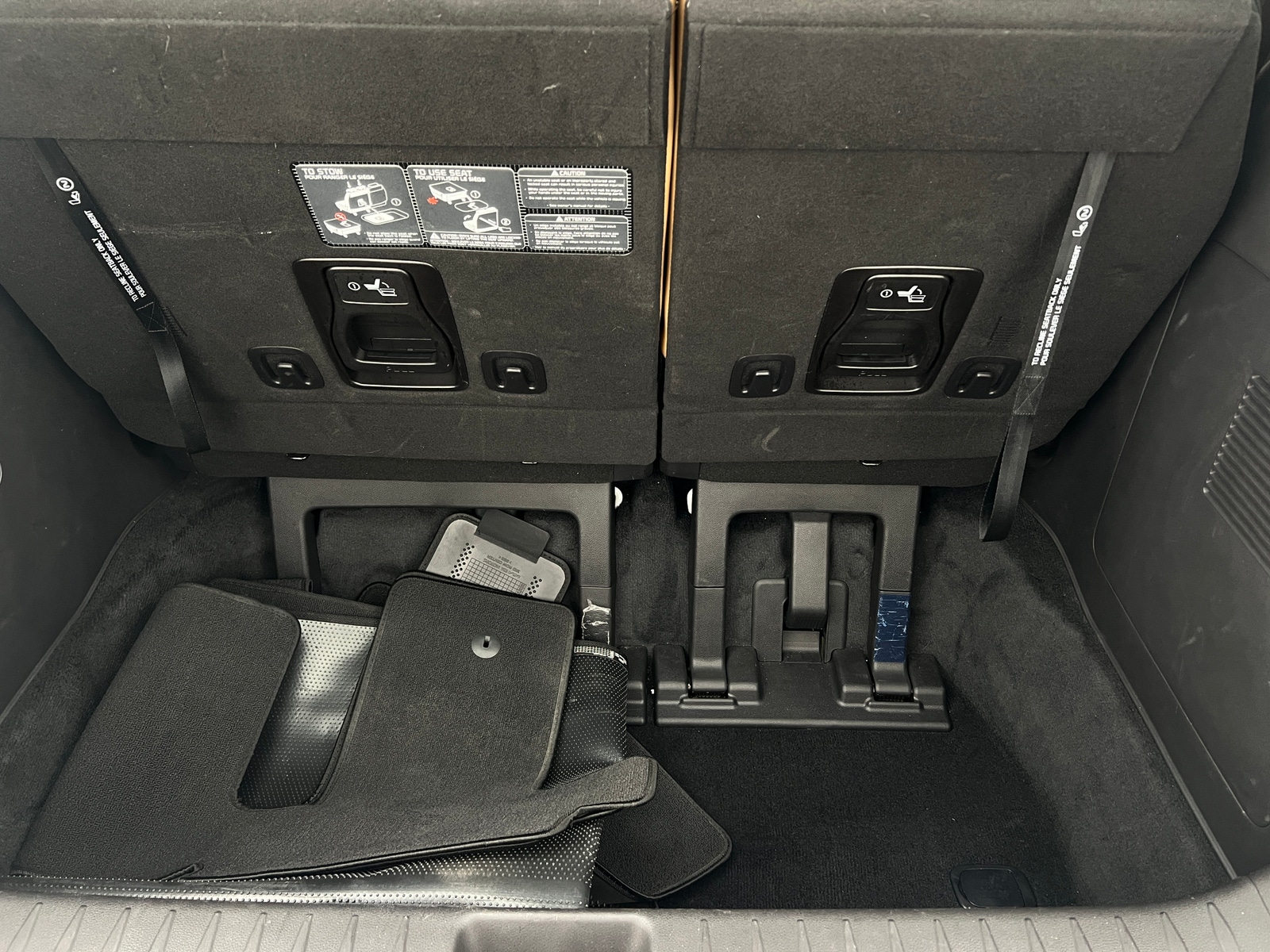 Thumbnail: 2023 Kia Carnival - 6