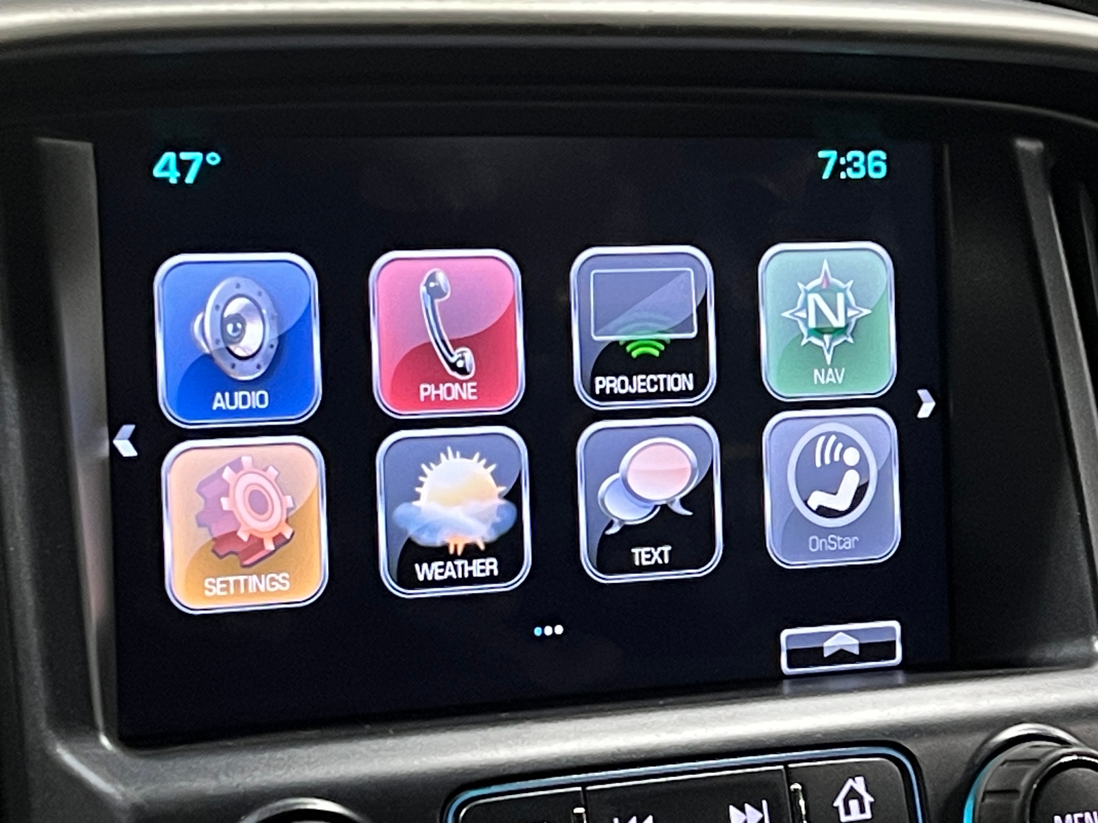 Thumbnail: 2017 GMC Canyon - 3