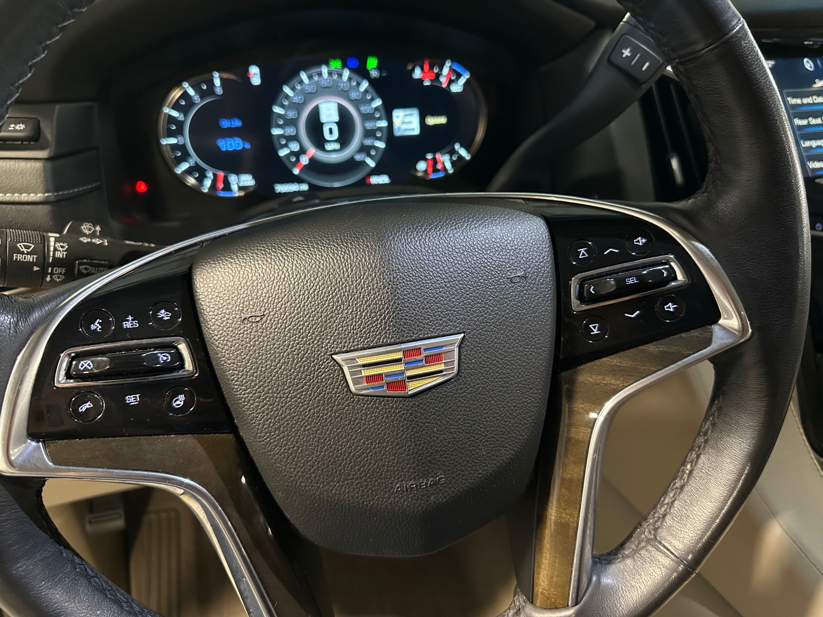 Thumbnail: 2018 Cadillac Escalade - 4