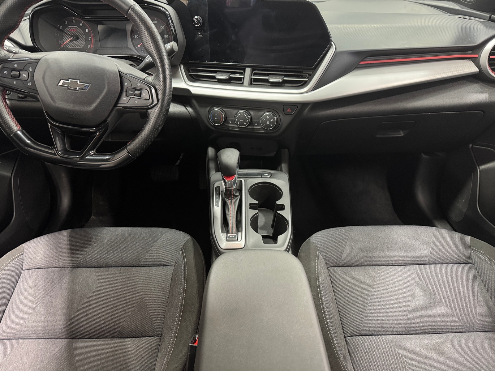 Thumbnail: 2024 Chevrolet Trax - 3