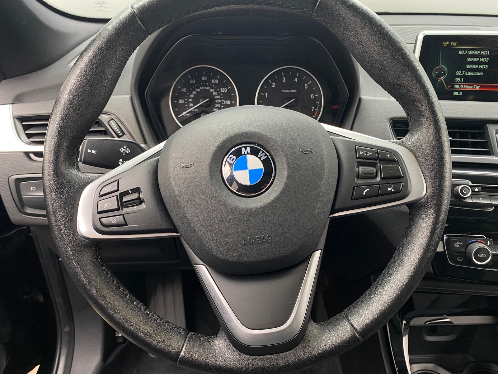 Thumbnail: 2016 BMW X1 - 4