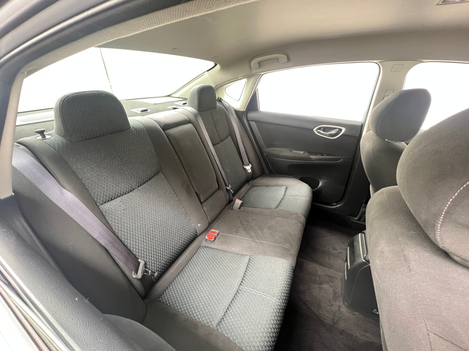 Thumbnail: 2015 Nissan Sentra - 6