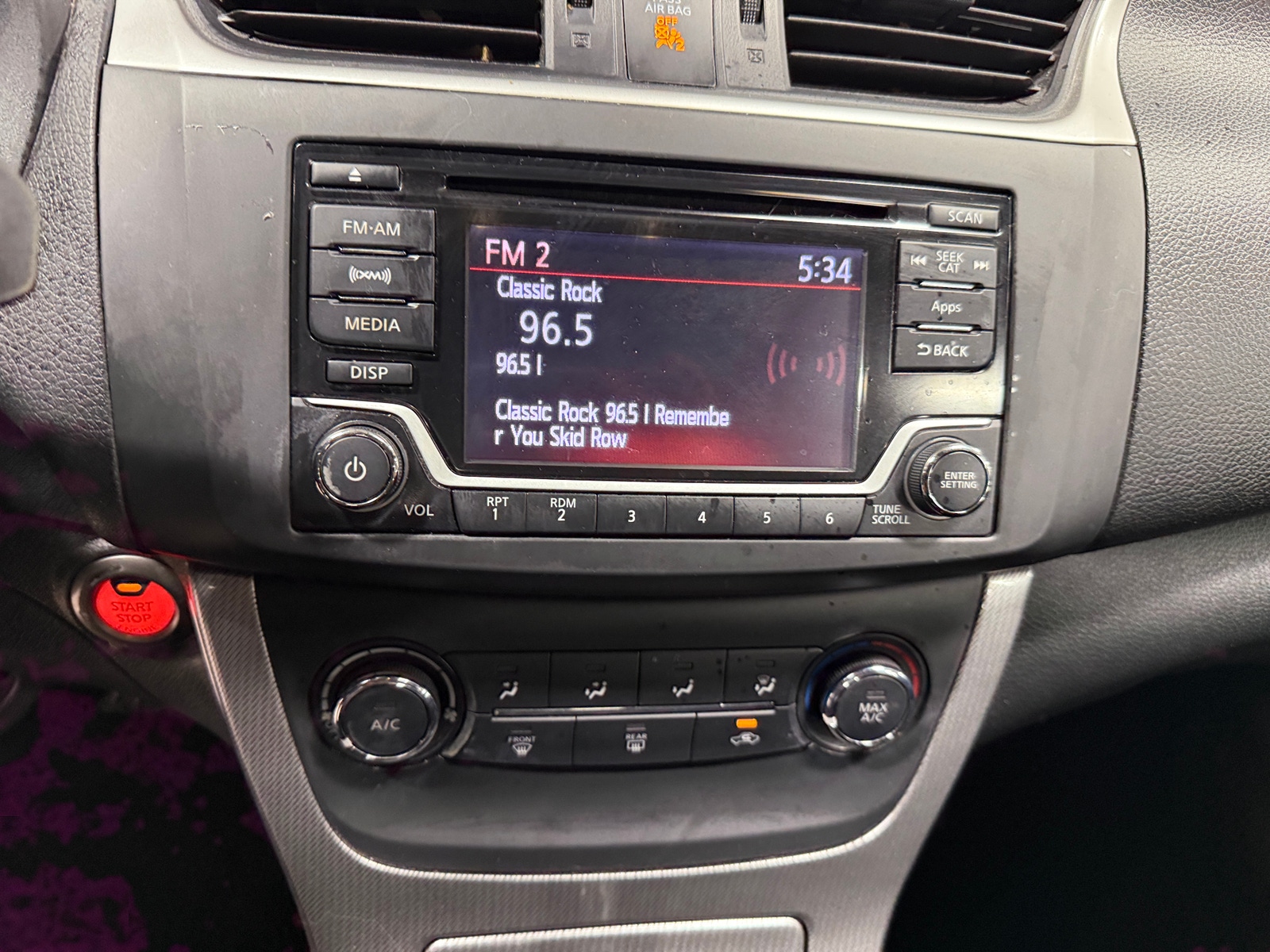 Thumbnail: 2015 Nissan Sentra - 4