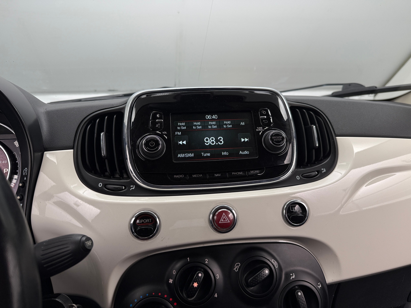 Thumbnail: 2017 Fiat 500 - 4