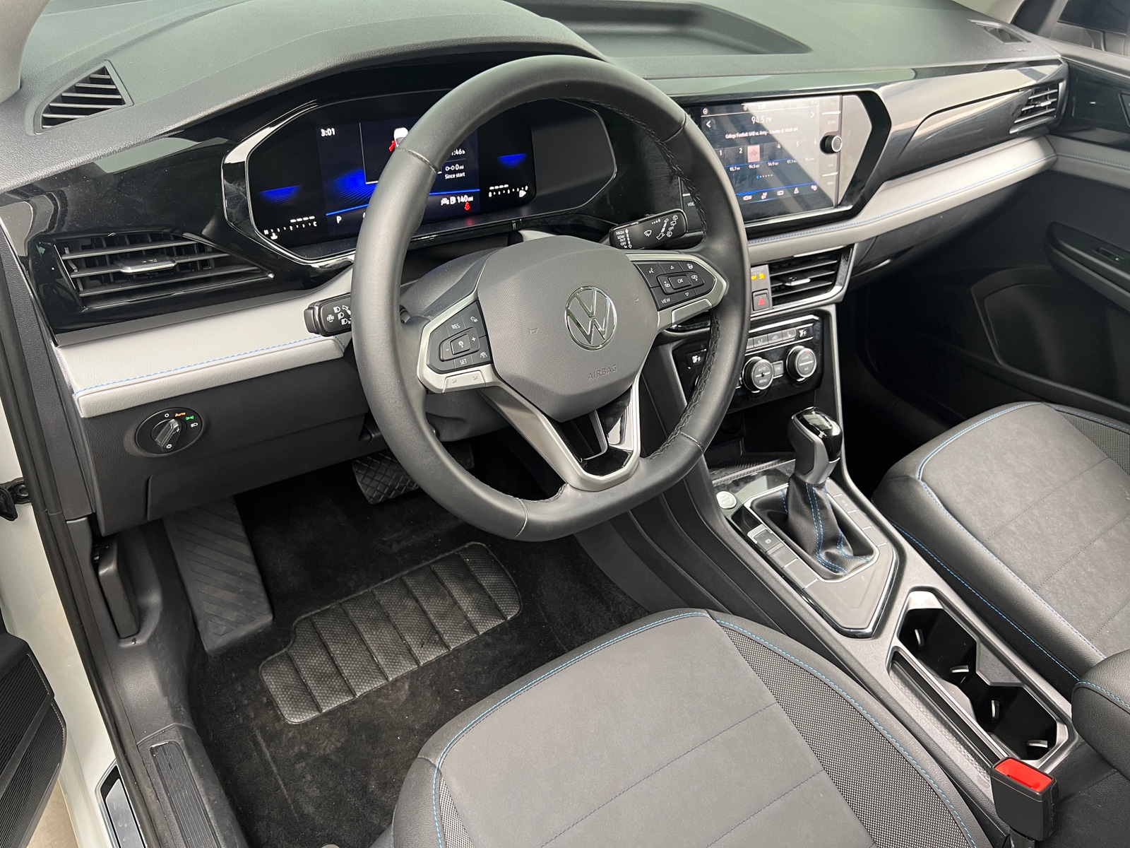 Thumbnail: 2024 Volkswagen Taos - 3