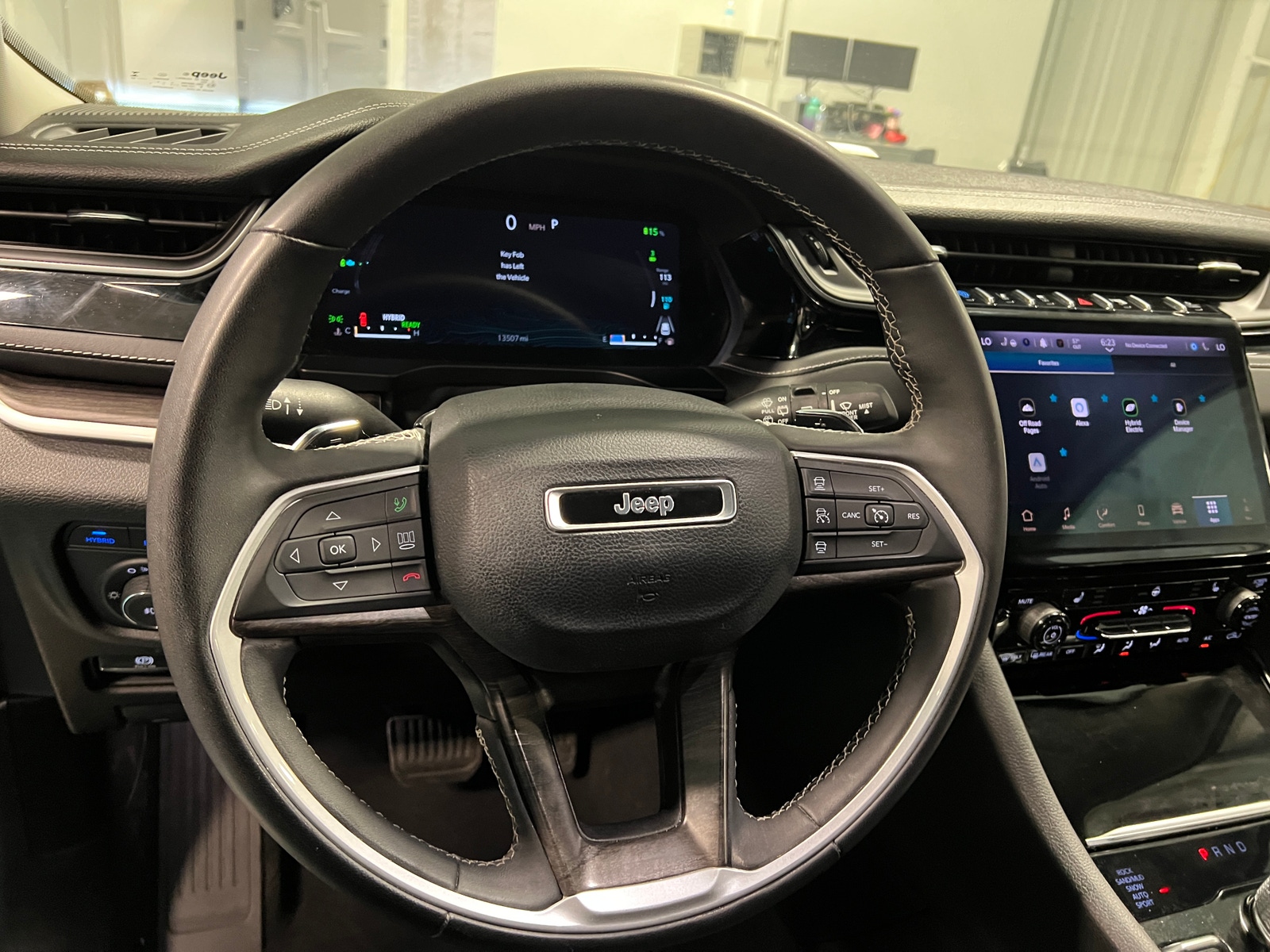 Thumbnail: 2023 Jeep Grand Cherokee - 5