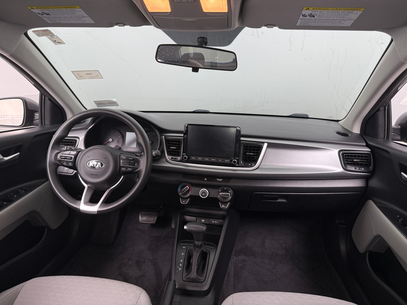 Thumbnail: 2021 Kia Rio - 3