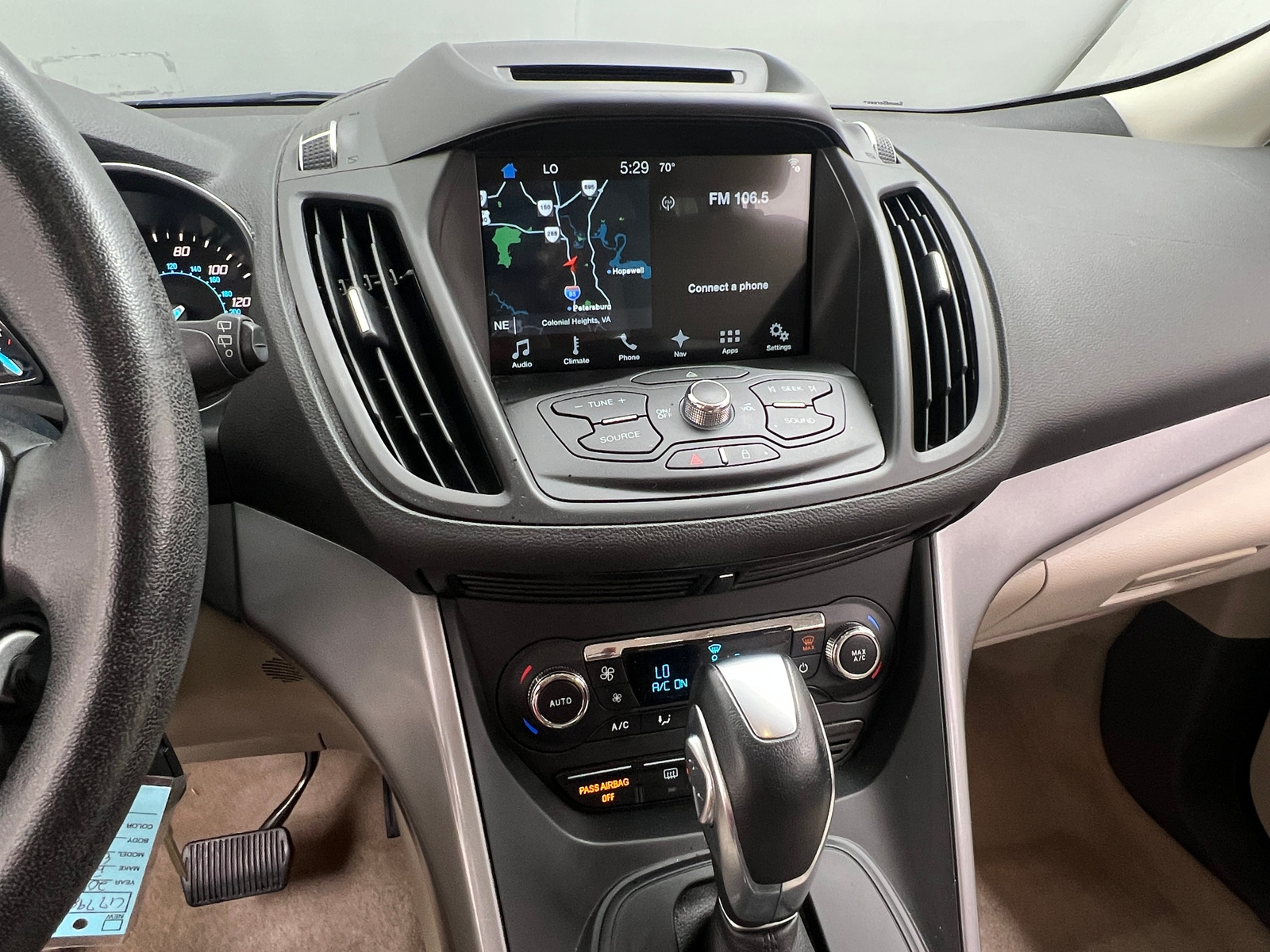 Thumbnail: 2016 Ford Escape - 4