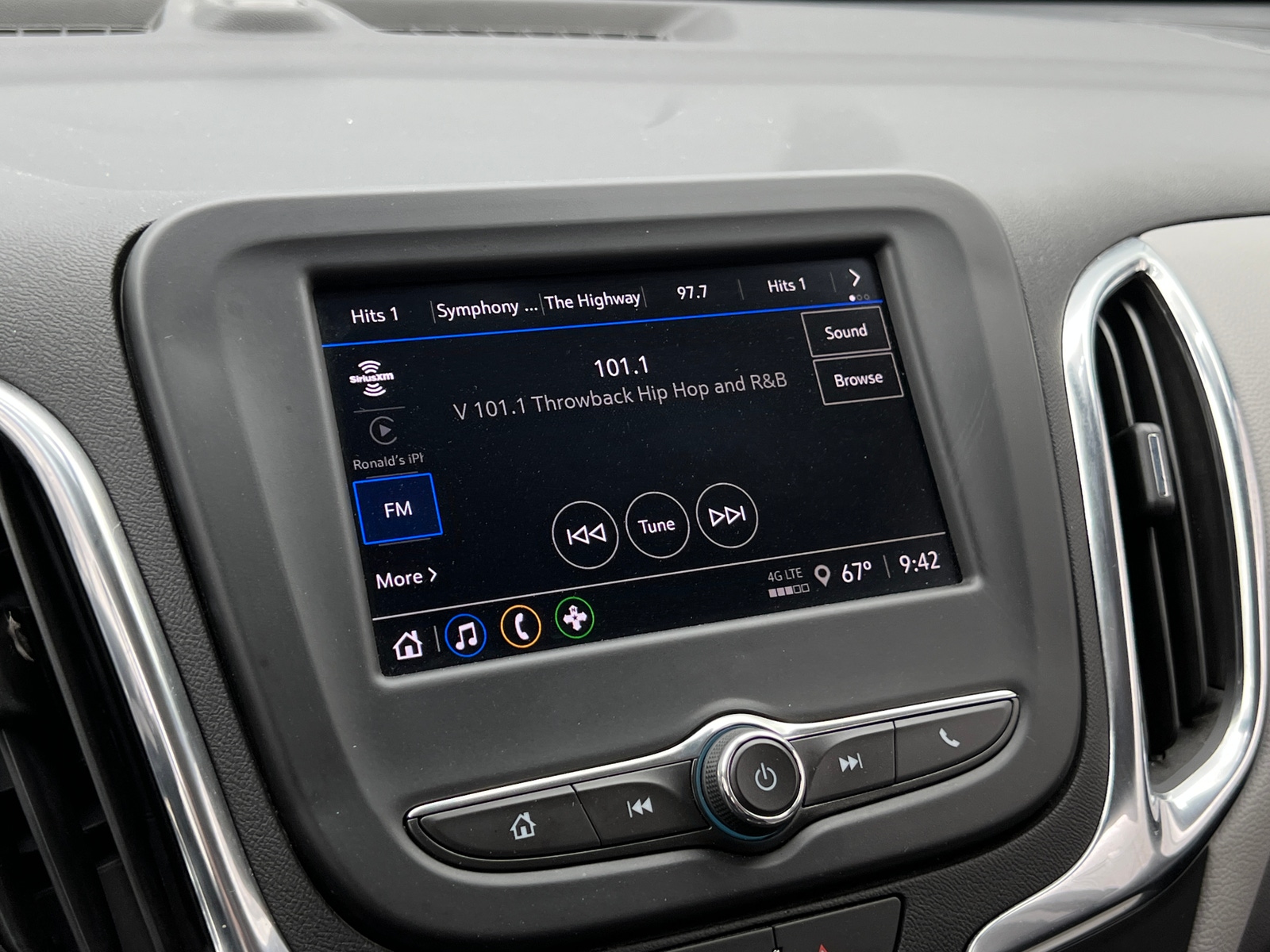 Thumbnail: 2024 Chevrolet Equinox - 4